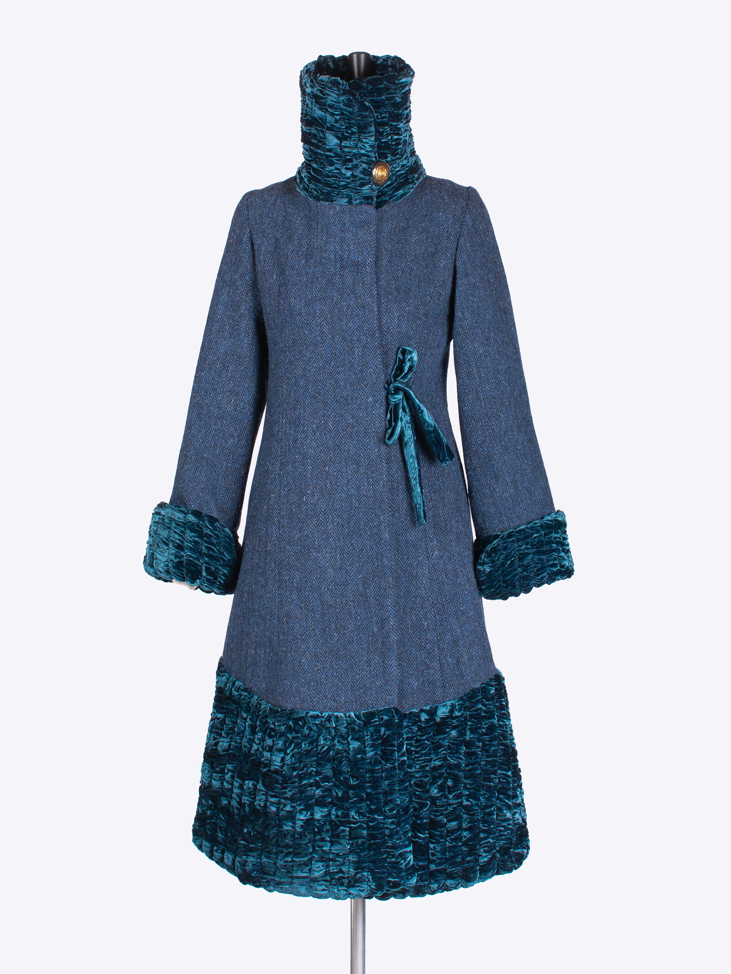Stylish Navy Blue Coat for Women in Their 20s | Trendy Winter Outerwear for Casual & Formal Occasions