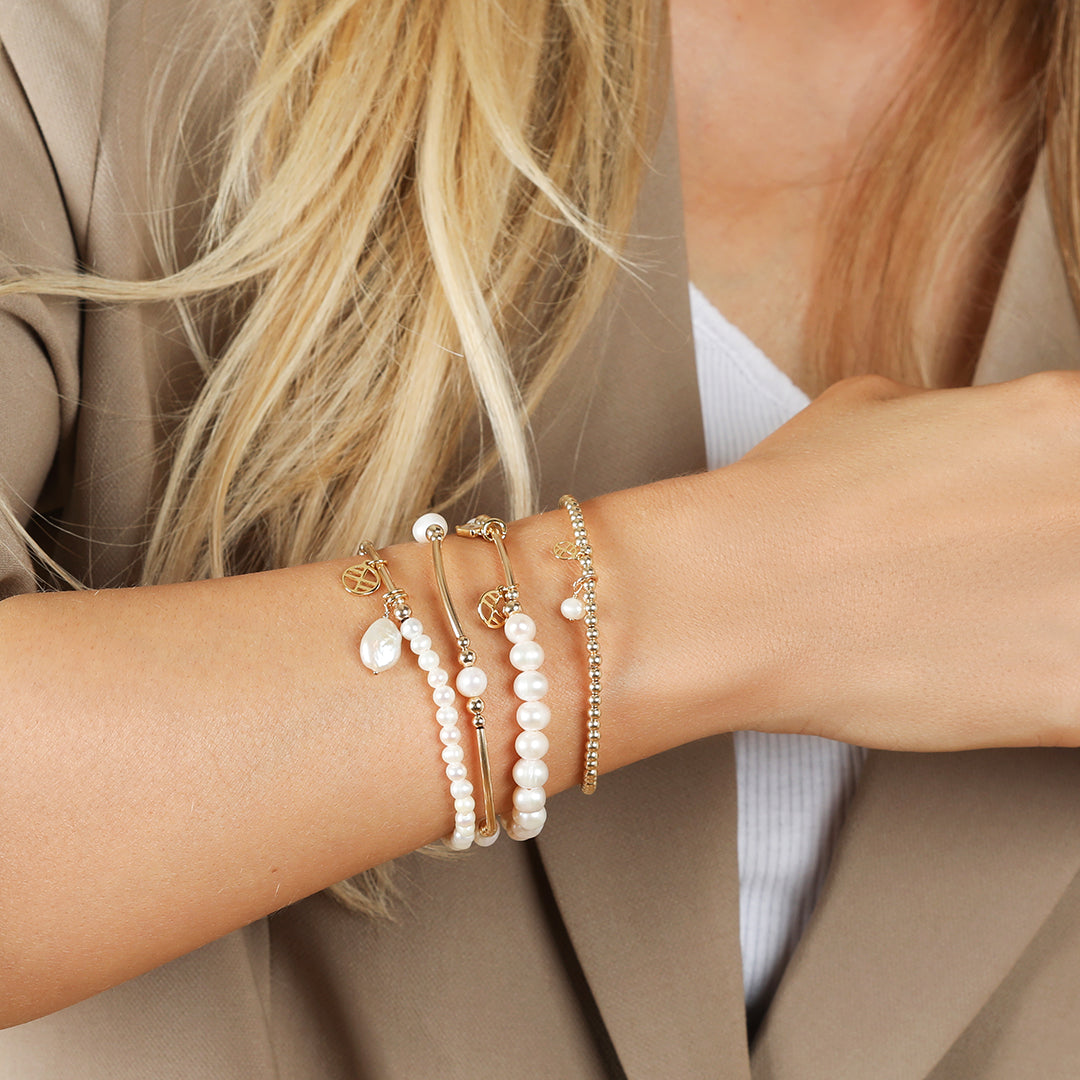 Dahlia Pearl Bracelet - Elegant Gemstone Jewelry for Women, Stone of Potential Healing Crystal for Positive Energy & Manifestation - Perfect for Gifts, Meditation & Spiritual Healing