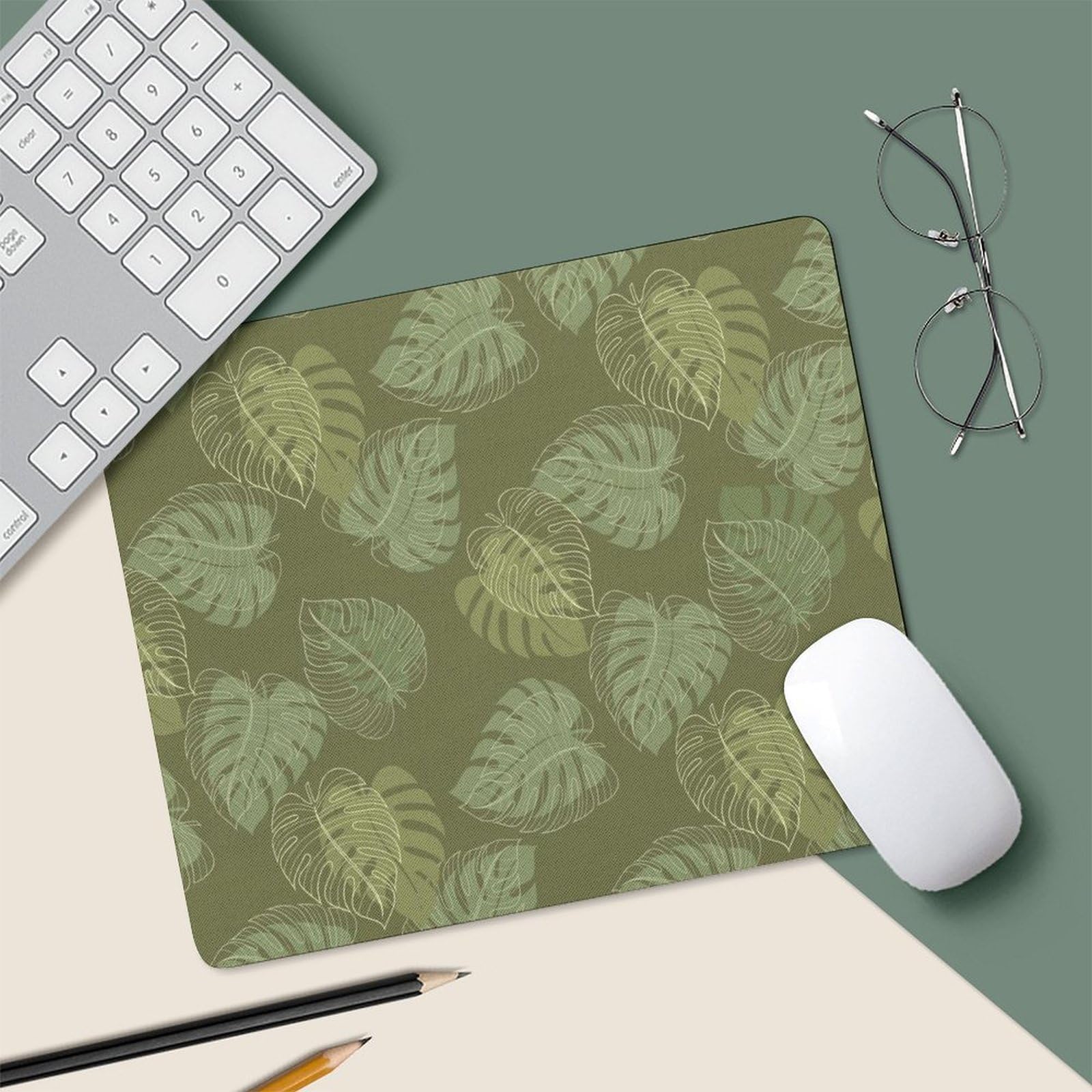 Monstera Palm Leaves Mouse Pad - Non-Slip Waterproof Gaming Mouse Mat (20x25cm) for Home & Office - Durable Desk Accessory for PC, Laptop & Computer Workstations