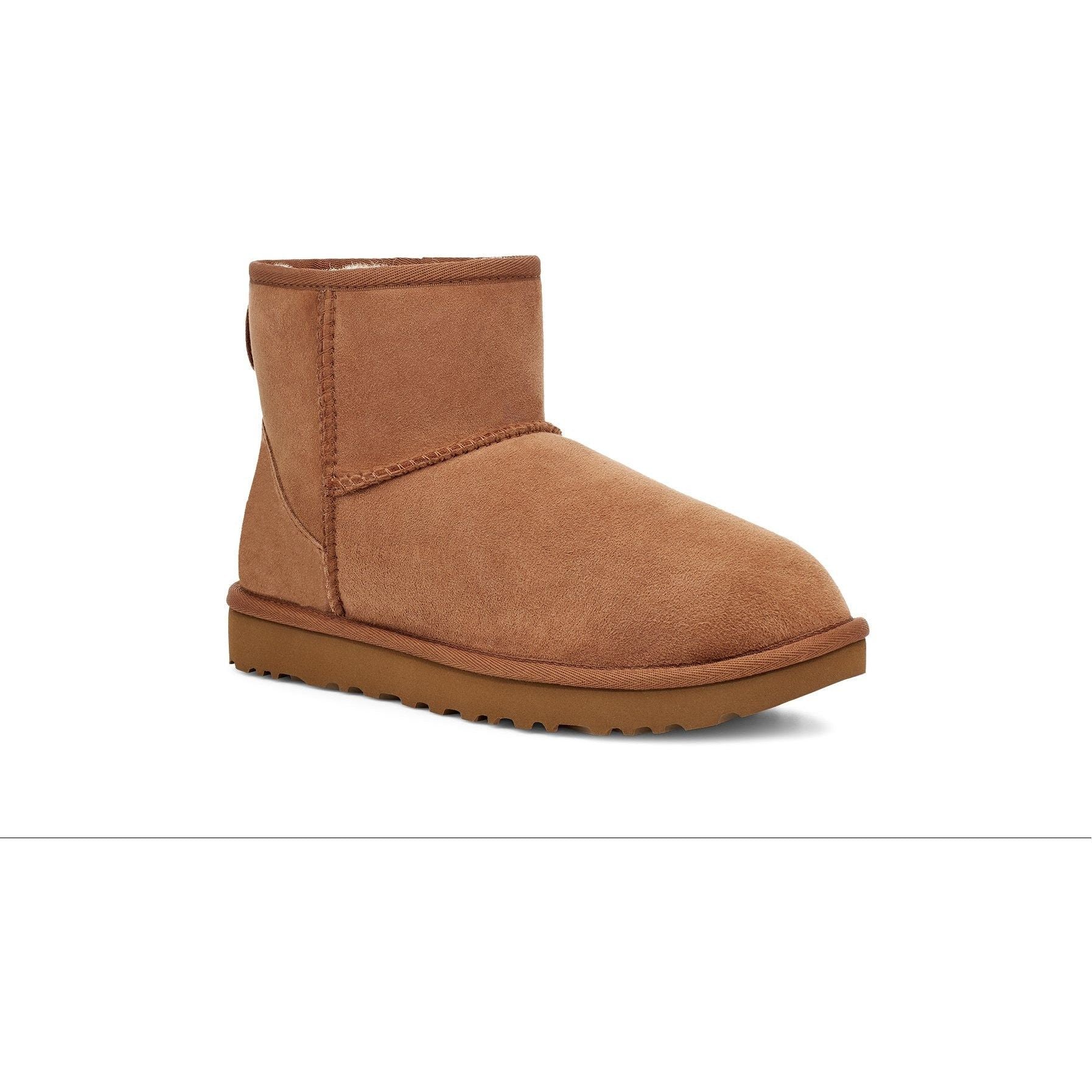 UGG Women's Classic Mini II Boots in Chestnut - Warm & Comfortable Winter Boots for Women | Perfect for Snow, Cold Weather & Casual Outfits