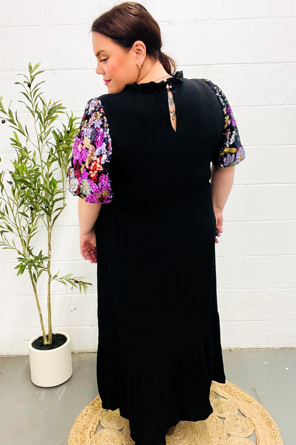 Elegant Black Floral Sequin Puff Sleeve Mock Neck Tiered Maxi Dress for Women - Perfect for Evening Parties, Weddings & Special Occasions