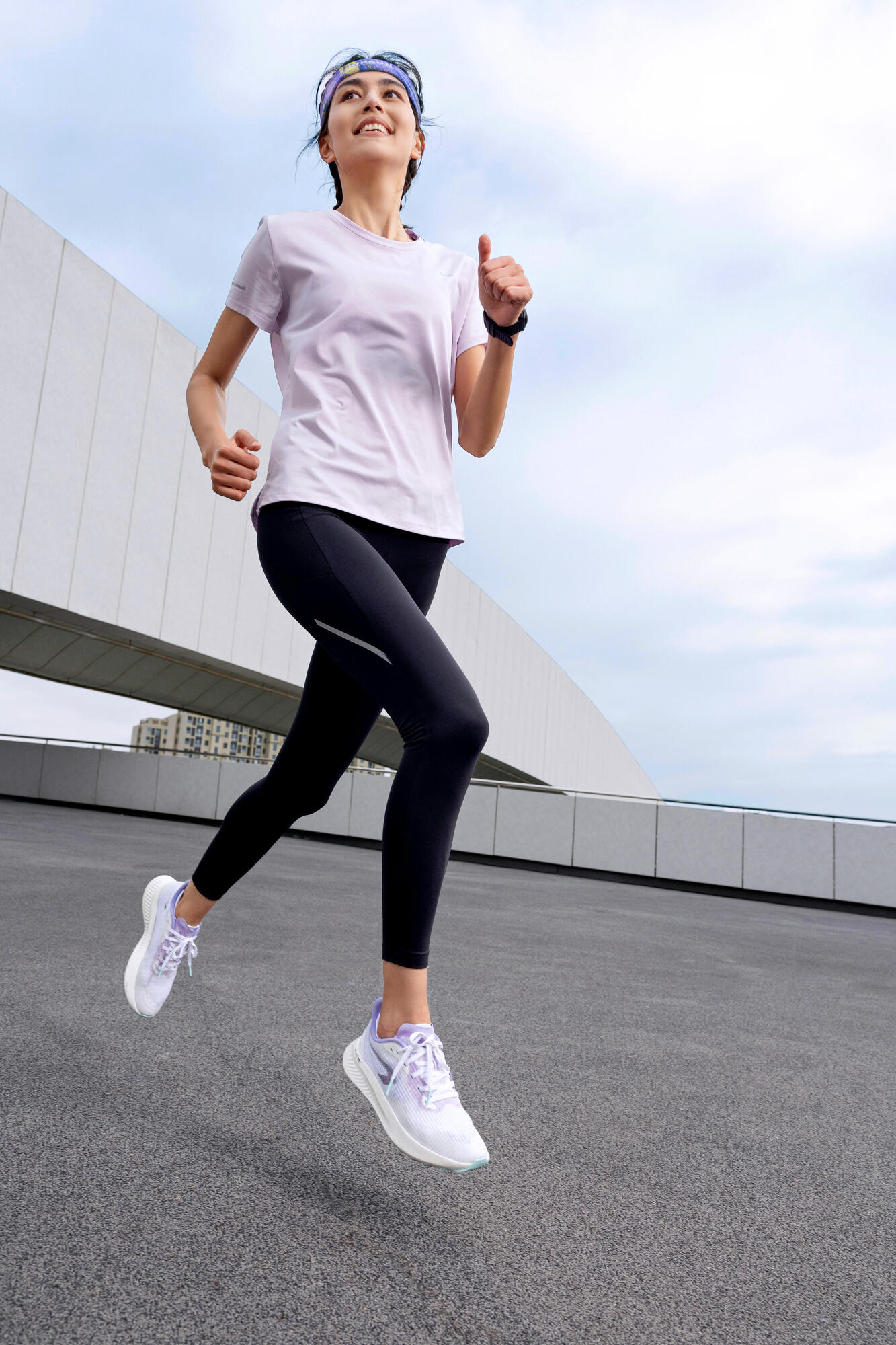 Kiprun Run 500 Dry Women's Breathable Running T-Shirt - Moisture Wicking Workout Top for Gym, Jogging & Outdoor Sports
