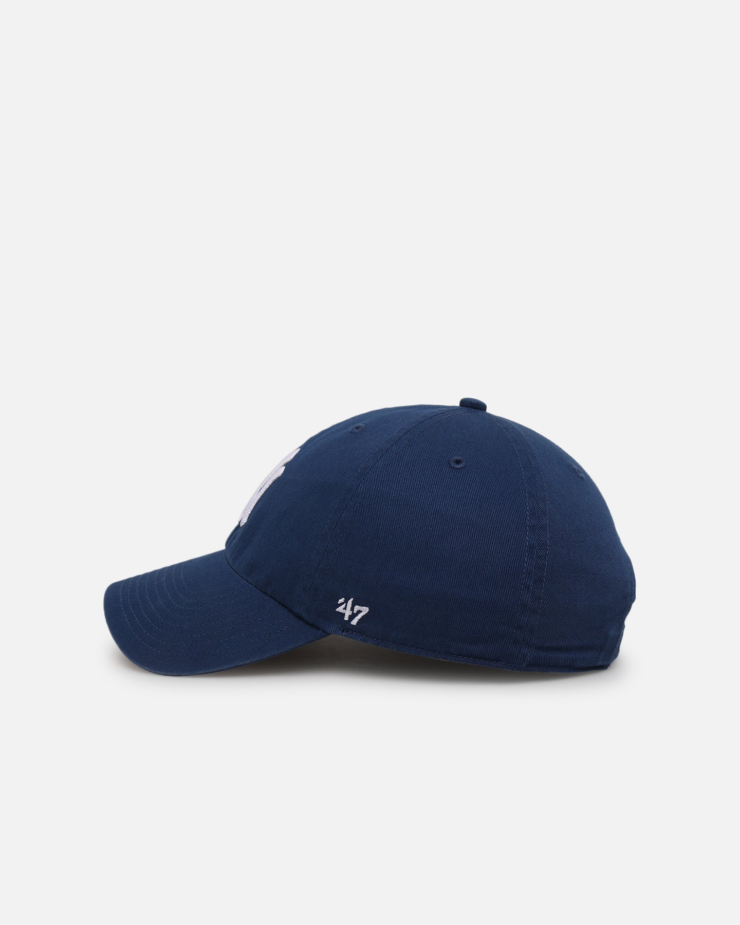 47 Brand New York Yankees 'Yankees Colour Wheel' 47 Clean Up Adjustable Strapback Snapback Hat in Navy Blue - Perfect for Baseball Games, Streetwear Fashion & Yankees Fans Collection