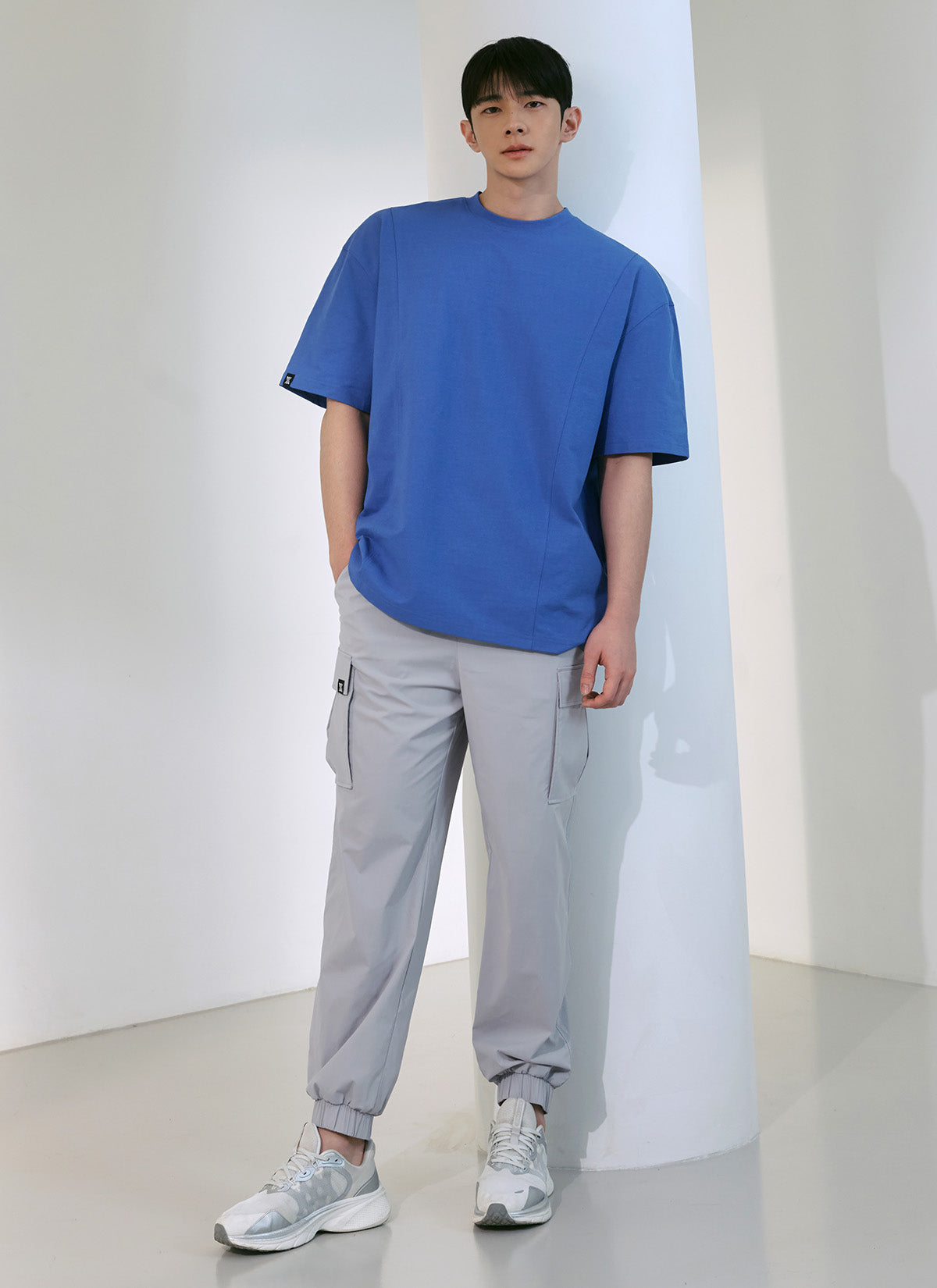 **Elastic Waist Loose Fit Cargo Jogger Pants for Men - Comfortable Casual Workout & Outdoor Hiking Pants**