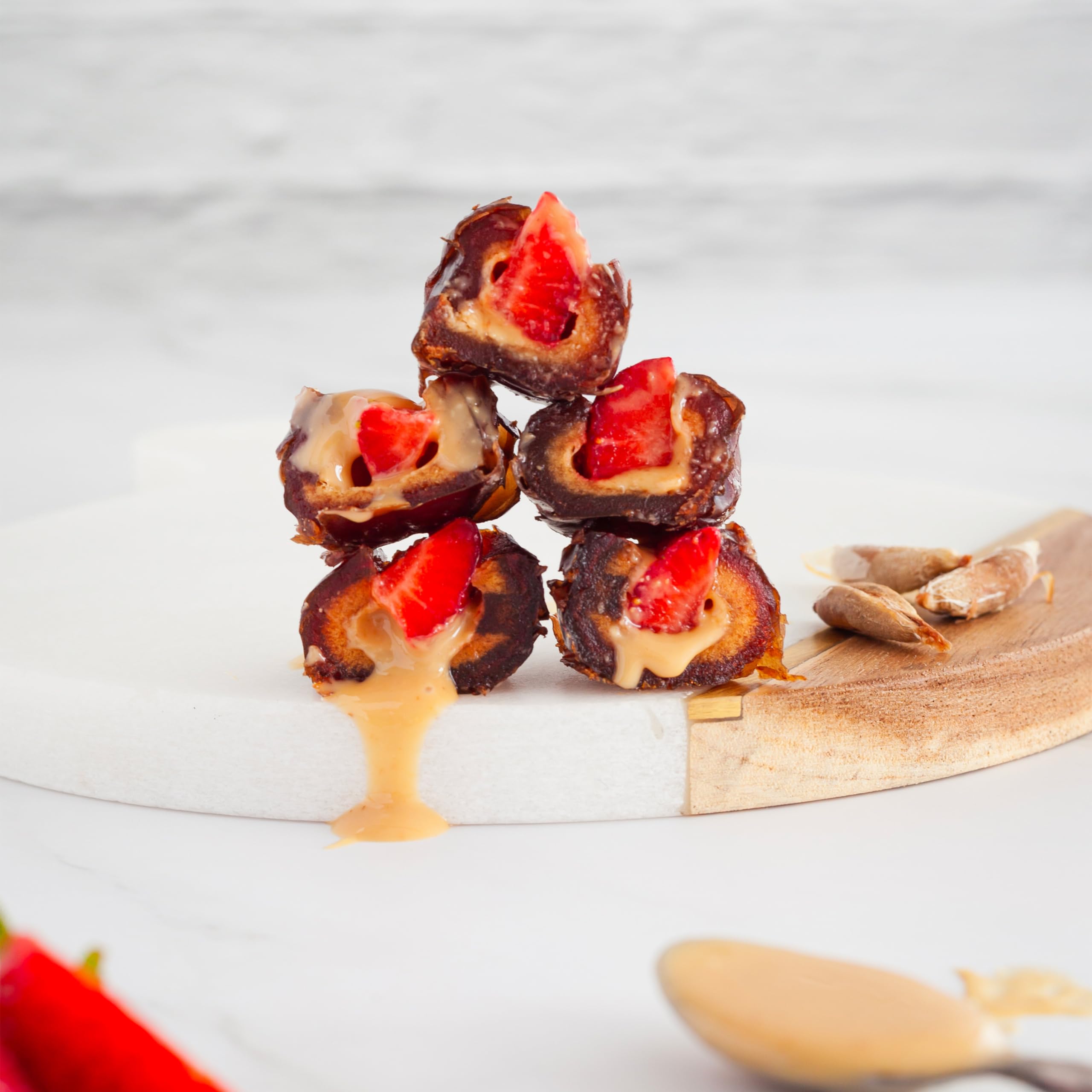 Organic Yupik Pitted Dates 1kg - Gluten Free, Kosher, Vegan Dried Fruits - No Sugar Added, Sulfite Free, High Fiber Healthy Snack - Perfect for Baking, Smoothies, Salads & Energy Bars - Natural Sweetener for Desserts & Breakfast