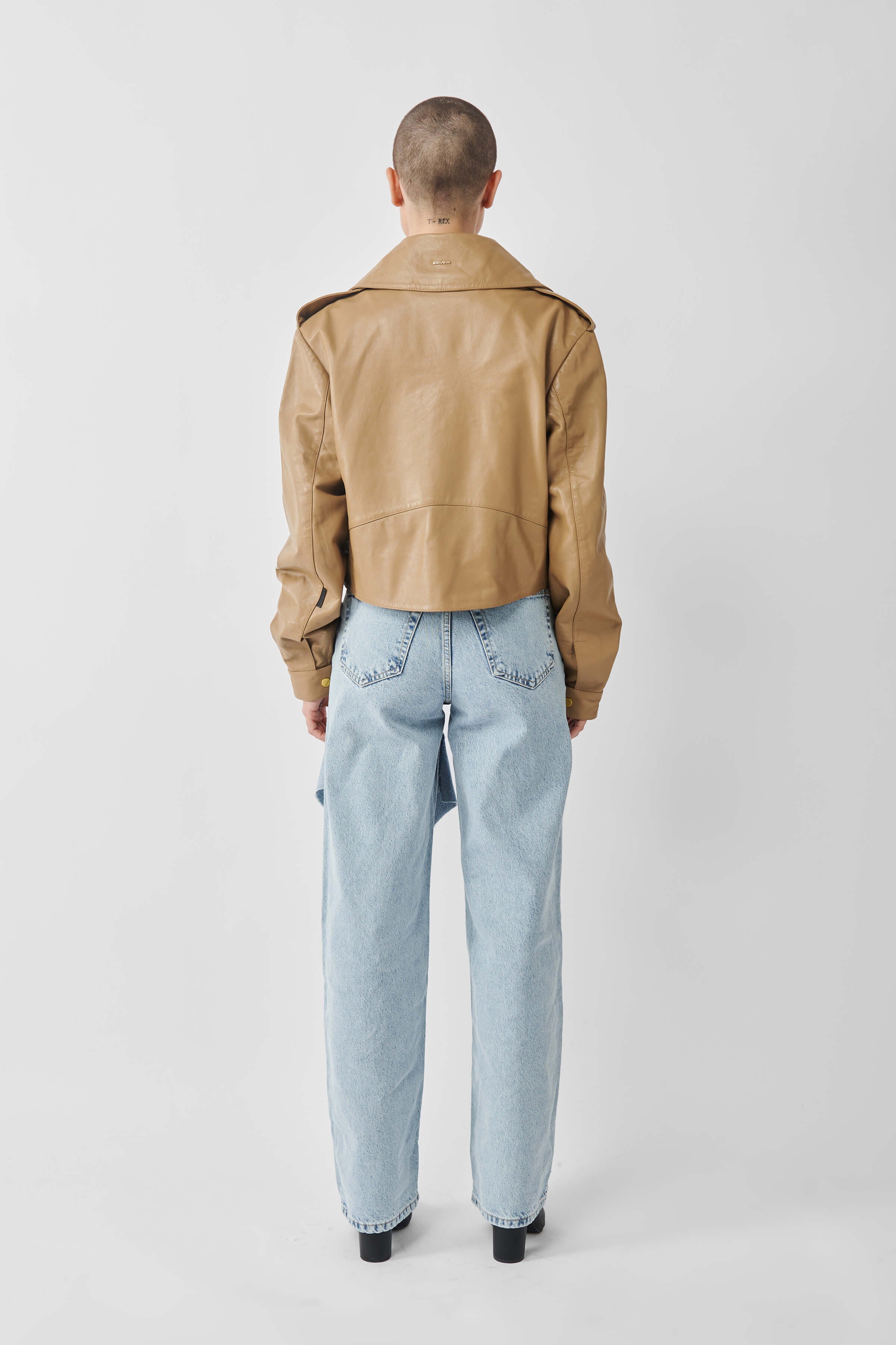 Cropped Blouson Sand Tall - Stylish Women's Casual Top for Summer Outfits & Beach Wear
