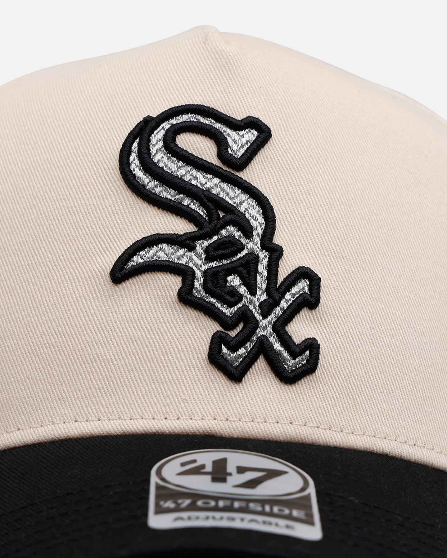 47 Brand Chicago White Sox 'Herringbone' 47 Offside Snapback Hat - Natural/Black Adjustable Baseball Cap for Men & Women - Perfect for Sports Fans, Casual Wear & Gifts