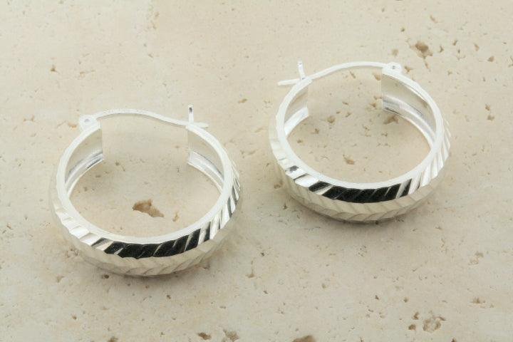 Diamond Cut Hoop Earrings 20mm - Premium 14K Gold Plated for Women, Perfect for Parties, Weddings & Everyday Wear