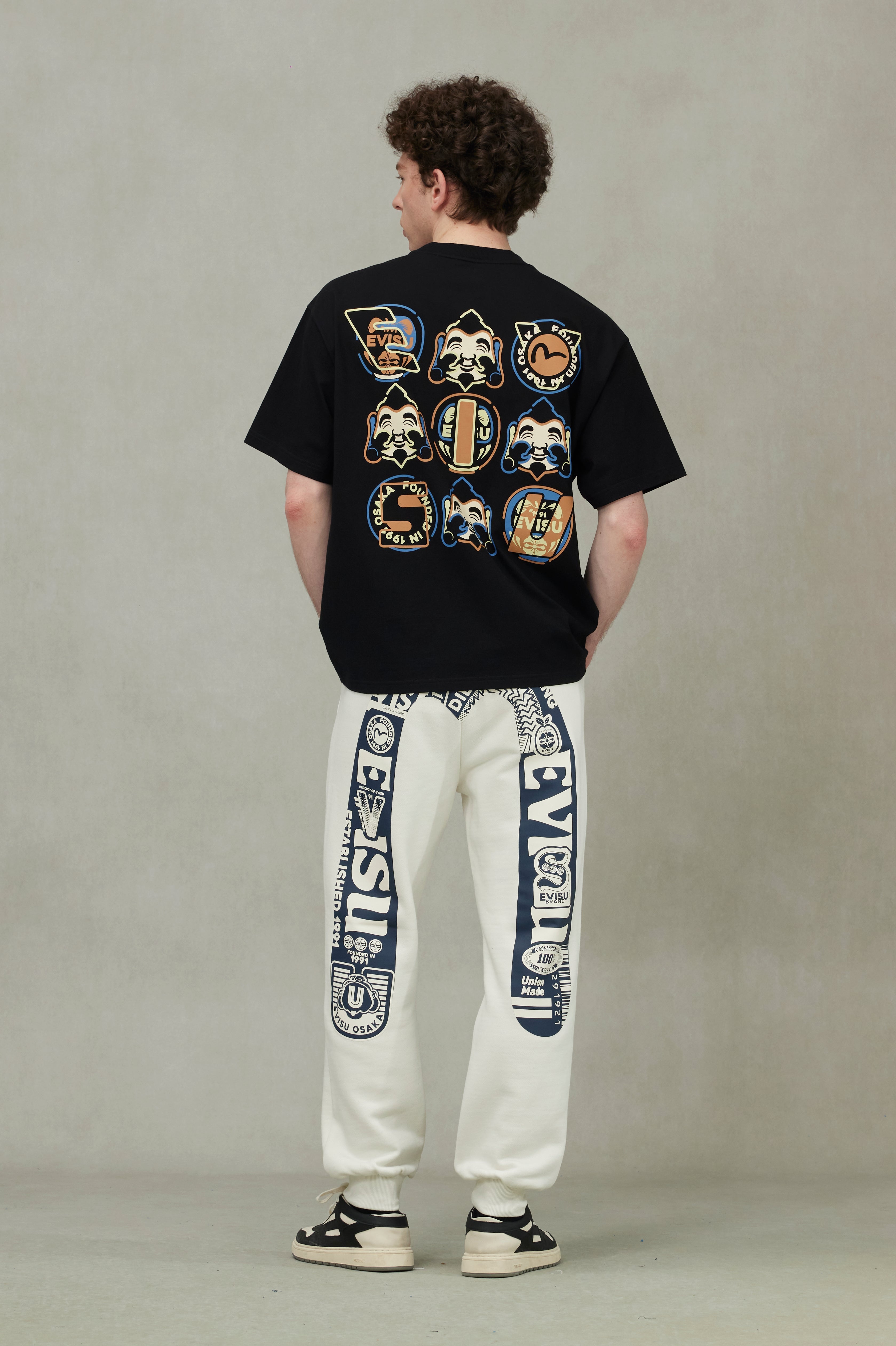 Trendy Godhead and Daruma Print Loose Fit T-Shirt for Men & Women | Comfortable Cotton Streetwear Tee | Perfect for Casual Outfits, Street Fashion, and Everyday Wear