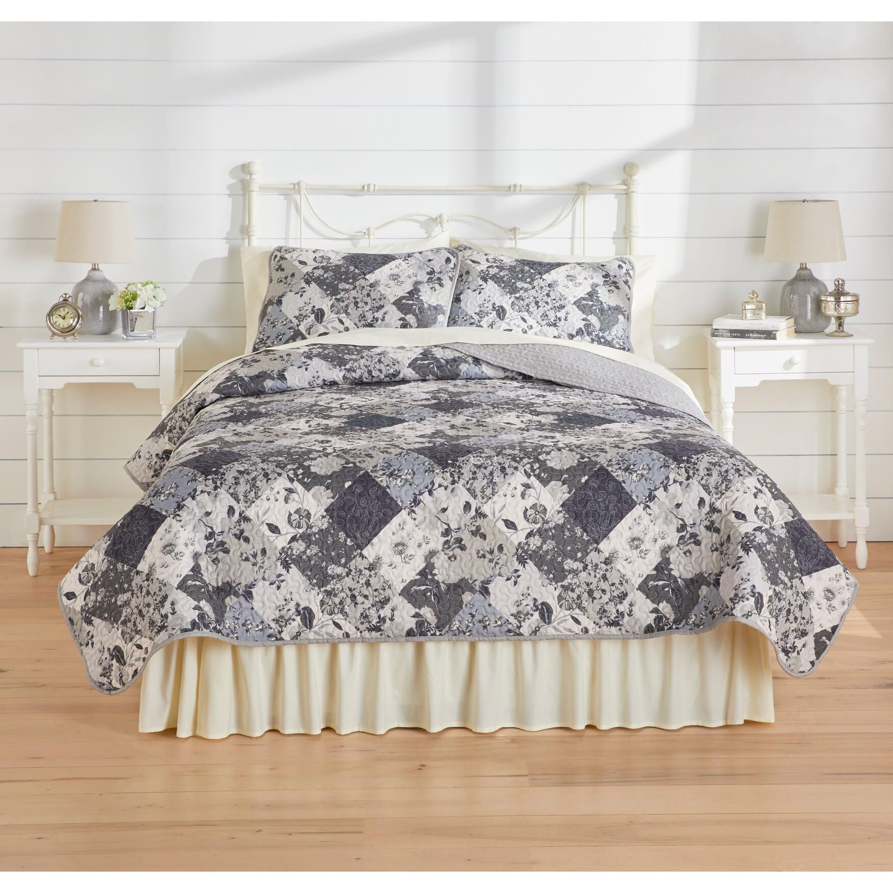 BrylaneHome 3-Piece BH Studio Printed Patchwork Quilt Set - Twin Size, Gray Multi Color Bedding Set for Cozy Bedroom Decor & Guest Room Essentials