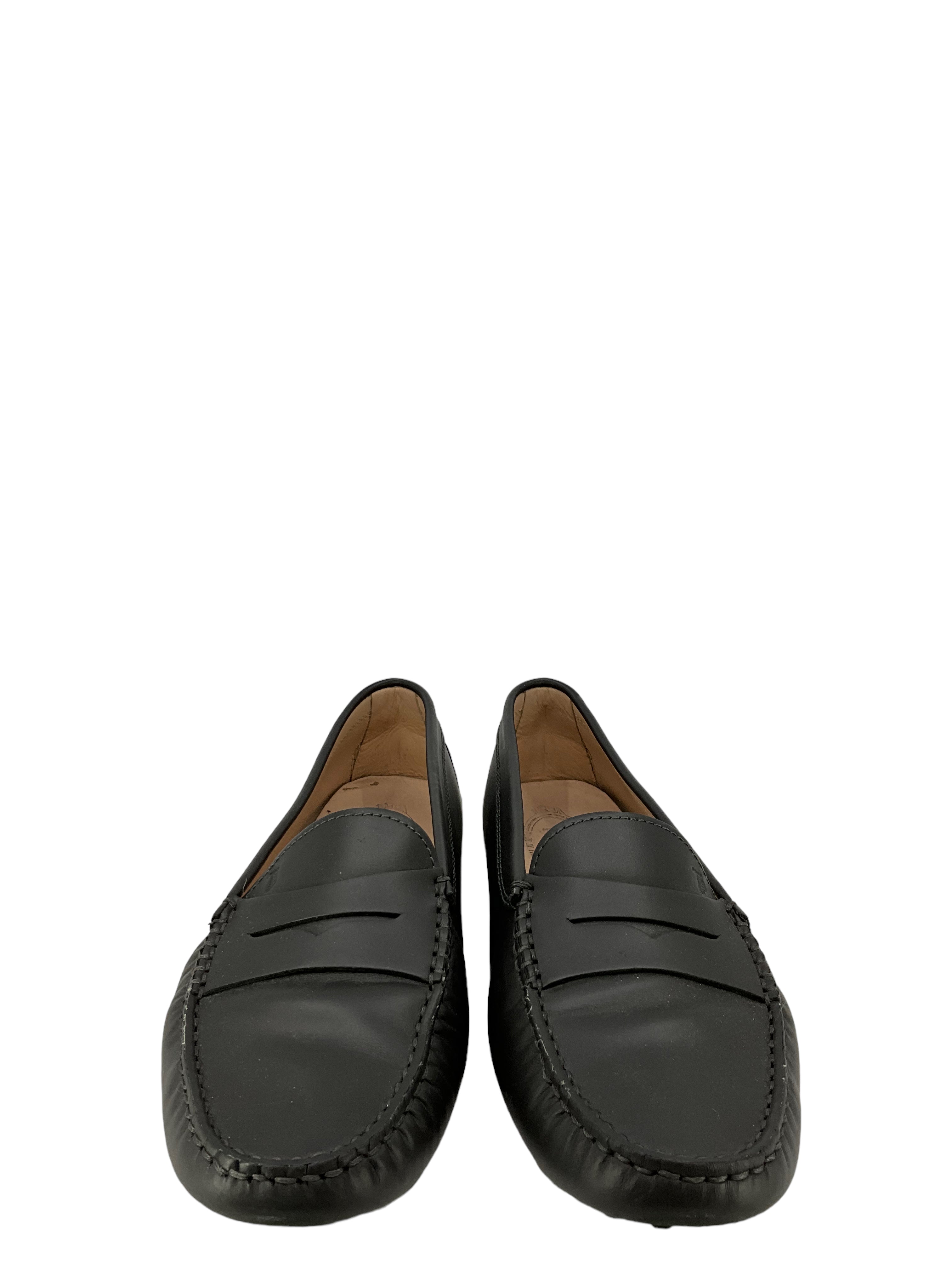 Tod's Gray Leather Driving Shoes for Men Size 8 - Comfortable Loafers for Casual Wear & Business Travel