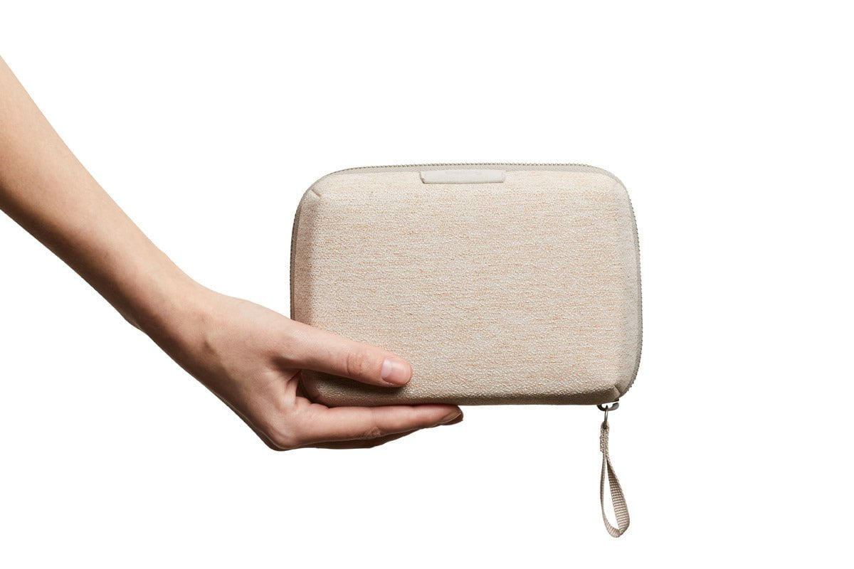 Bellroy Compact Tech Organizer - Slim Travel Cable Pouch for Phones, Chargers & Accessories | Perfect for Business Trips & Daily Commute