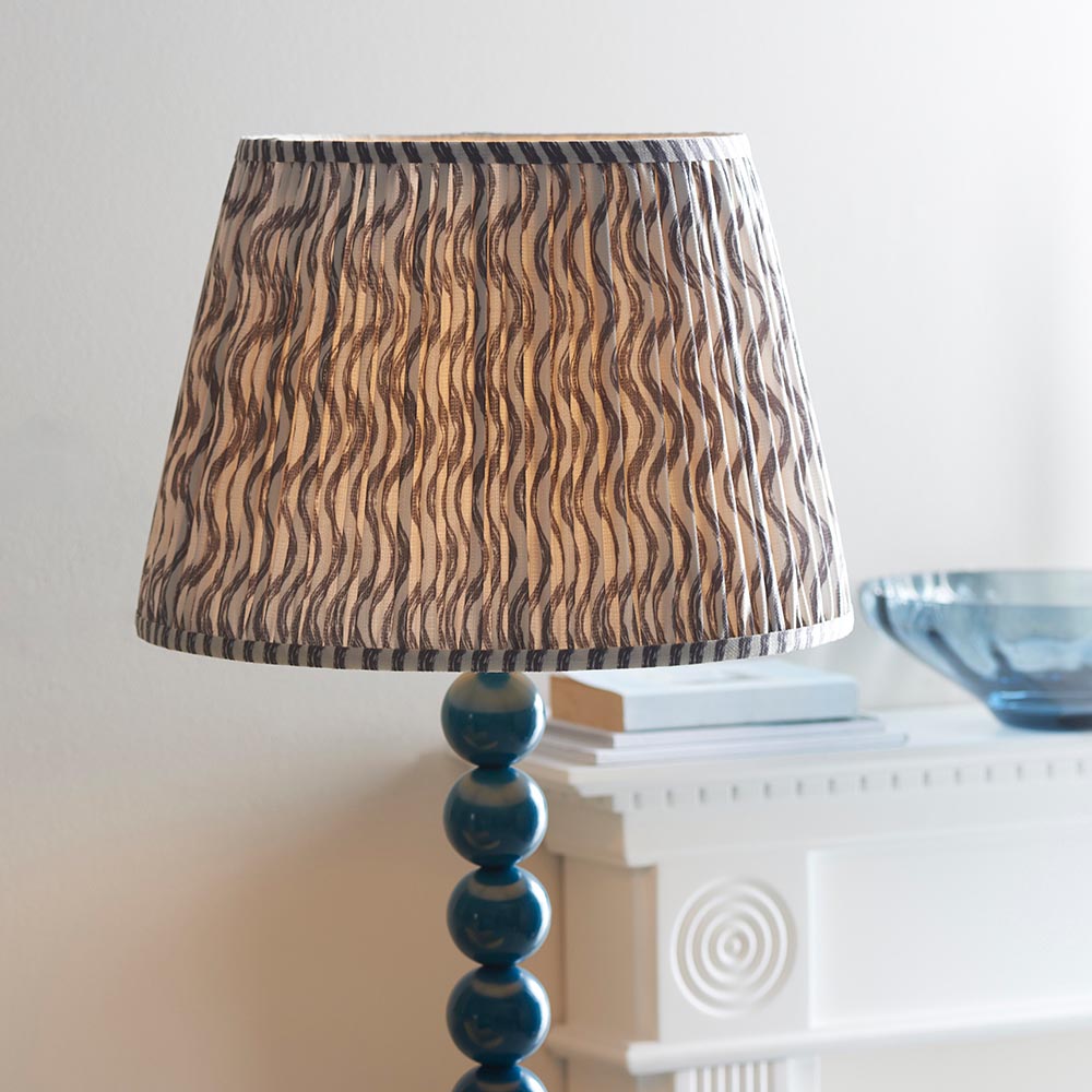 Auralis Ripple Floor Lamp with E27 Socket - Modern LED Standing Light for Living Room, Bedroom & Office - Adjustable Height in Multiple Finishes (Black, White, Bronze) - Perfect for Ambient Lighting & Home Decor