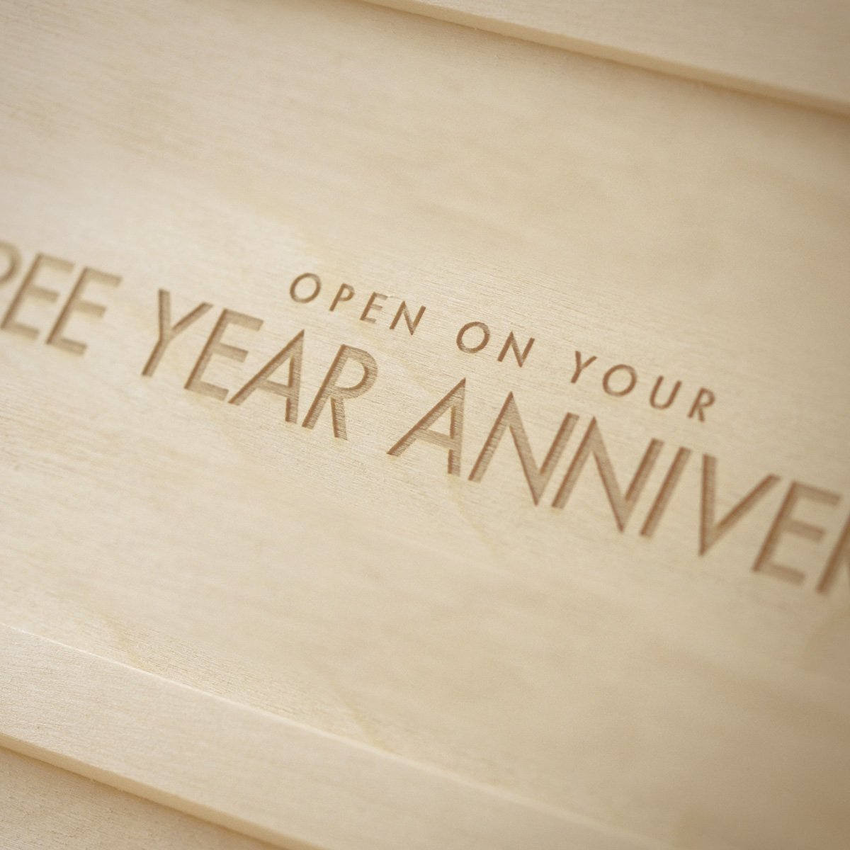 Anniversary Wine Box - Classic Trio Gift Set for Couples | Elegant Wooden Wine Carrier with 3 Bottles | Perfect for Anniversaries, Weddings & Romantic Celebrations