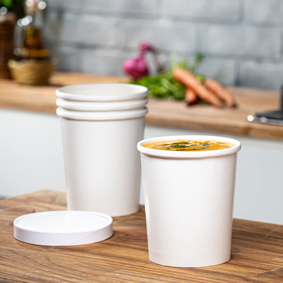 200-Pack 32 oz Disposable White Paper Food Containers with Vented Lids - Hot Soup Bowls, Ice Cream Cups, Takeout Containers for Restaurants, Catering & Food Delivery
