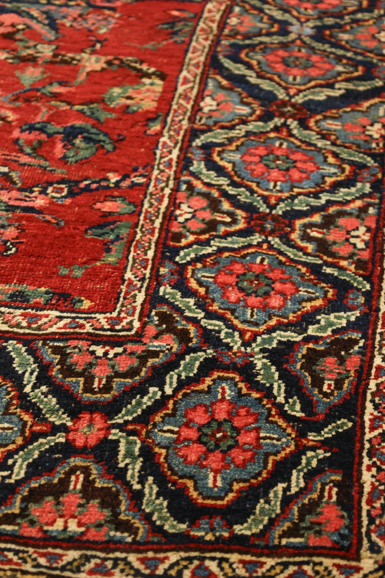 Antique Bijar Handwoven Traditional Persian Rug J78008 - Perfect for Living Room, Bedroom & Home Decor