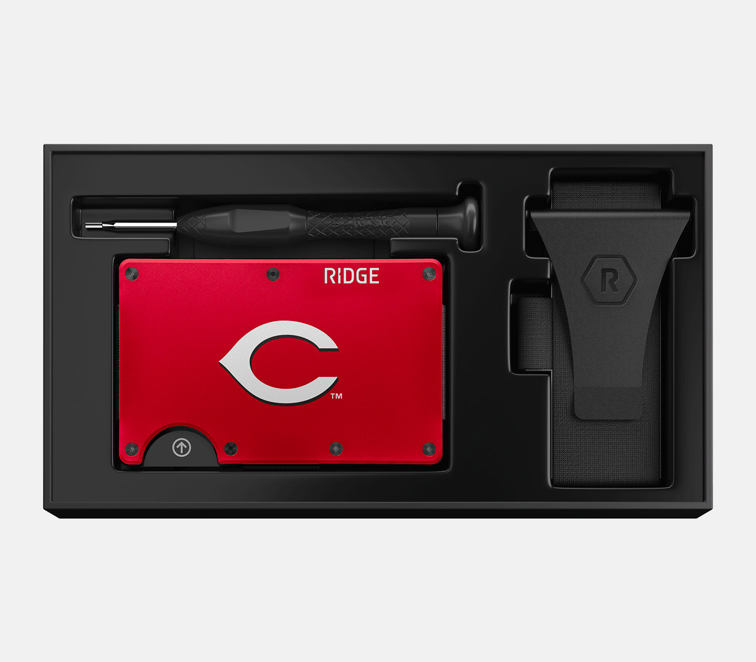 Ridge Wallet for Men - Slim RFID Blocking Minimalist Front Pocket Wallet - Cincinnati Reds Team Design - Perfect for Everyday Carry, Travel, and Gifts