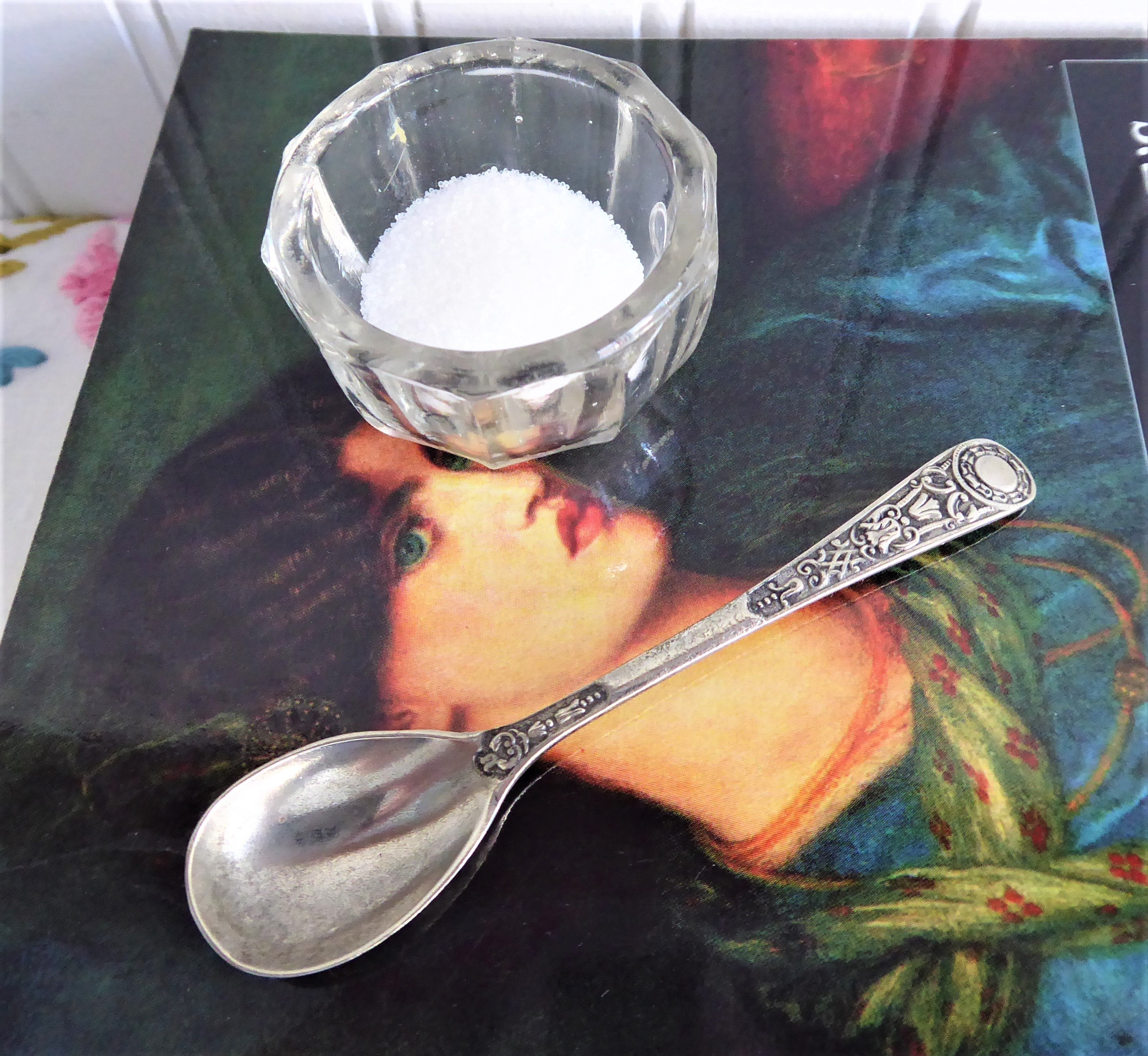 Vintage 1920s Silver Plated Oval Salt Spoon with Embossed Mustard Design & Fancy Handle - Perfect for Antique Tea Sets, Victorian Table Settings & Collectible Silverware
