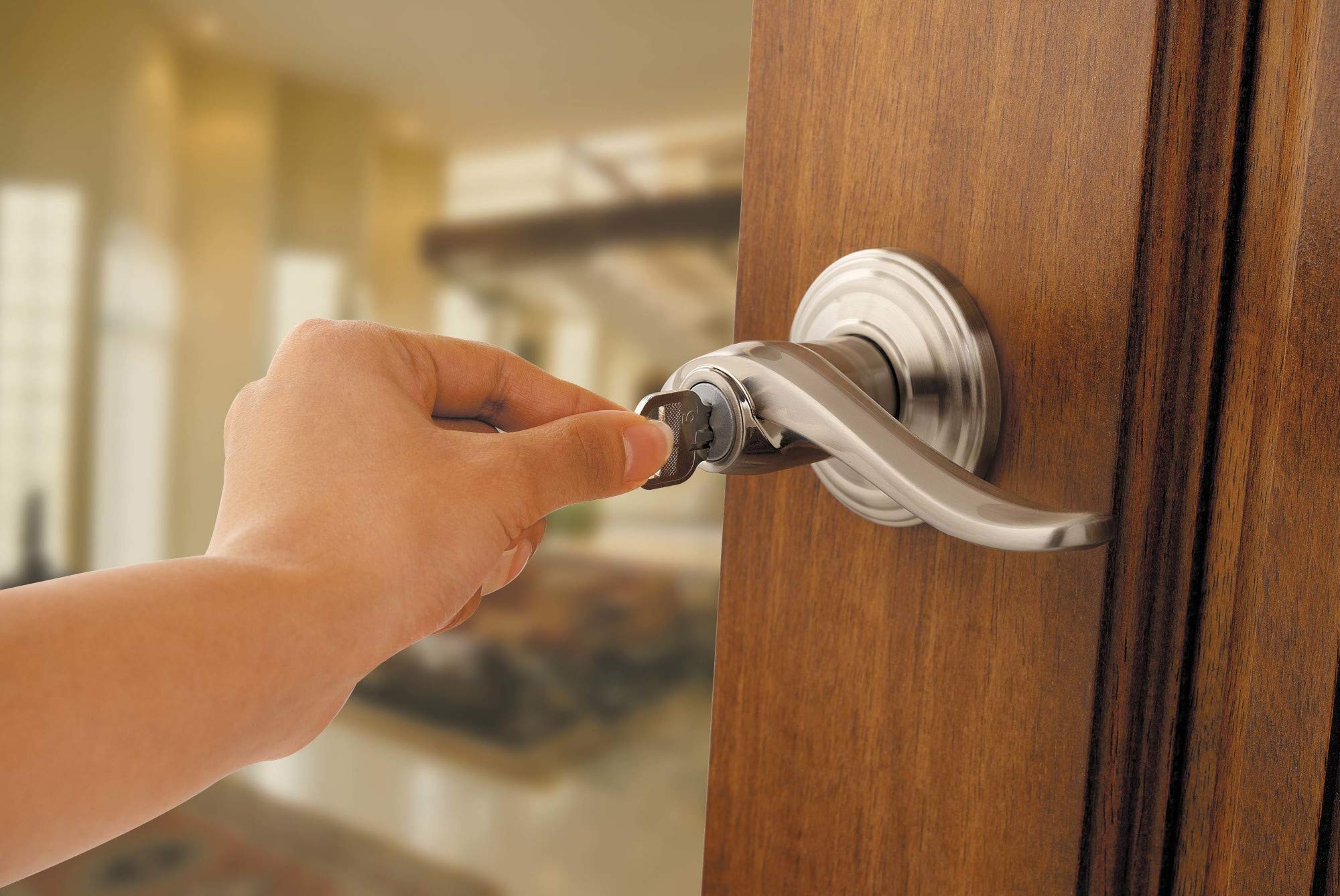 Kwikset 740AVL-26S Avalon SmartKey Deadbolt Entry Door Lock - Bright Chrome Finish - Secure & Stylish for Homes, Apartments & Offices