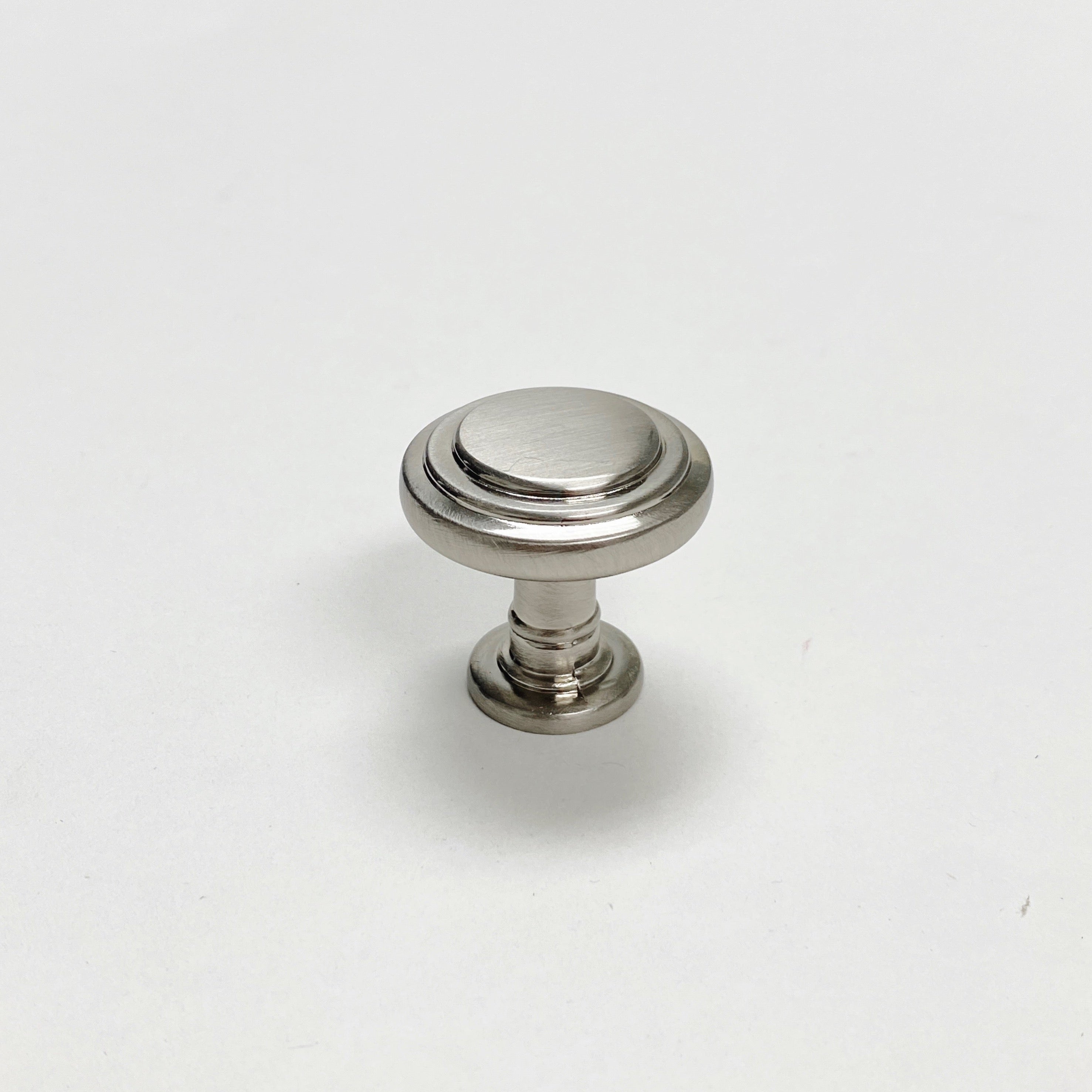 Brushed Nickel Round Cabinet Knobs and Drawer Pulls - Classic Hardware for Kitchen & Bathroom Cabinets, Dressers, Furniture (10-Pack)