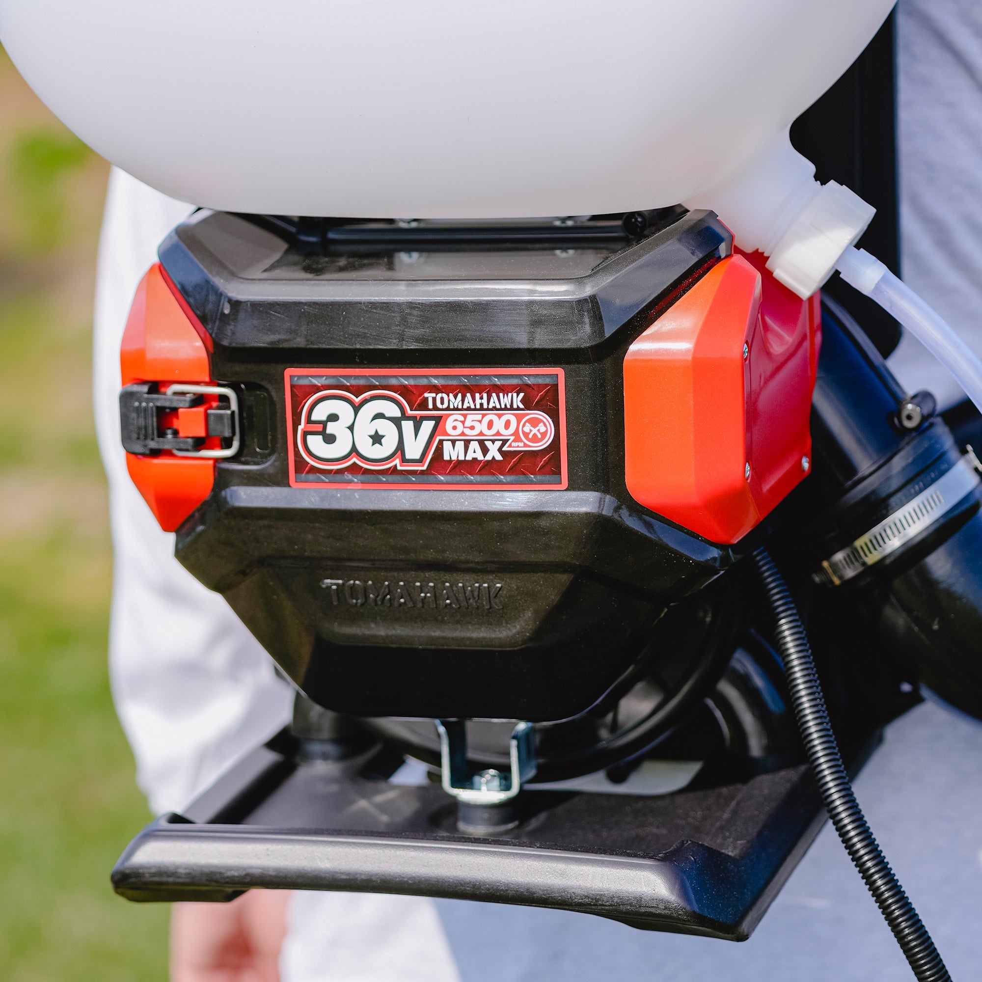 36V 4 Gallon Battery Powered Backpack Mosquito Fogger Sprayer for Pest Control - Kills Ticks, Fleas, Flies & Mosquitoes - Ideal for Yard, Garden & Outdoor Use