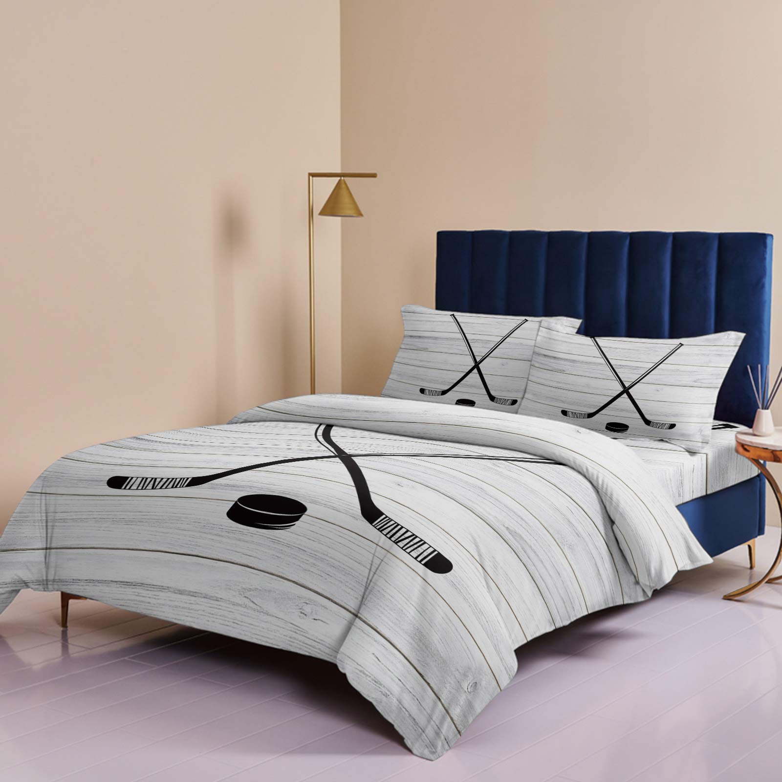 4-Piece Hockey Themed Duvet Cover Set - Full Size Ultra Soft Quilted Bedding with 2 Pillowcases - Hockey Sticks & Pucks Design on Rustic Wood Plank Background - Perfect for Sports Fans Bedroom Decor & Teen Boys Room Theme