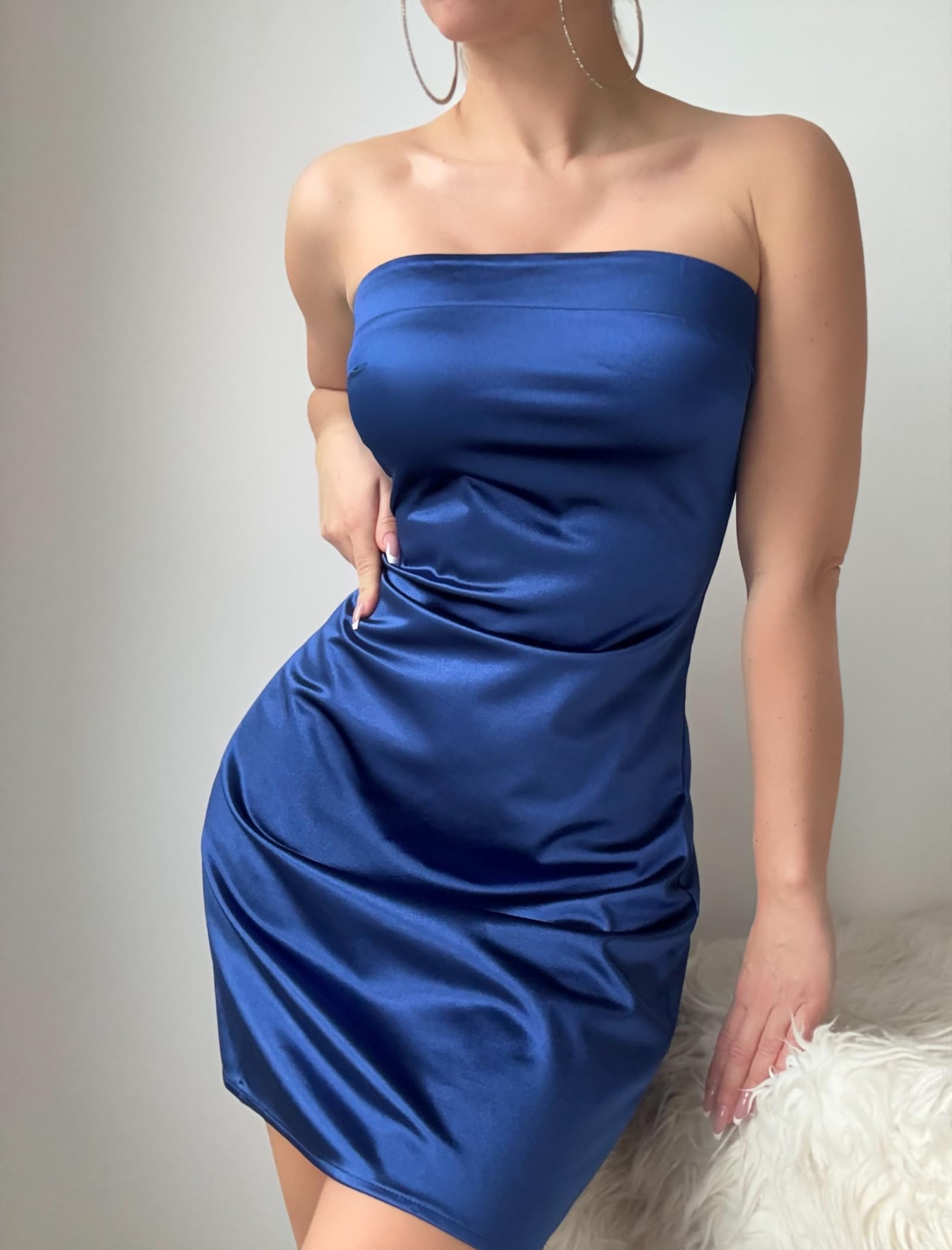 ZAFUL Women's Satin Mini Dress - Backless Bodycon Tube Dress for Wedding Guest & Cocktail Party | Elegant Silk Slip Dress for Night Out, Date Night, and Special Occasions