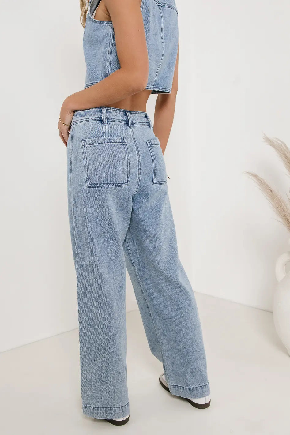 Georgia Light Wash Wide Leg Jeans for Women - Comfortable High Waist Denim Pants - Casual, Office & Weekend Outfit