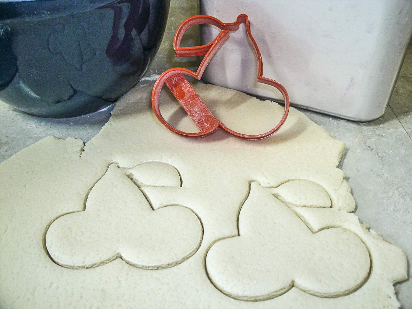 PACMAN-Inspired 3-Piece Ghost Cookie Cutter Set PR1074 - Perfect for Halloween Baking, Video Game Themed Parties & Retro Gaming Decor