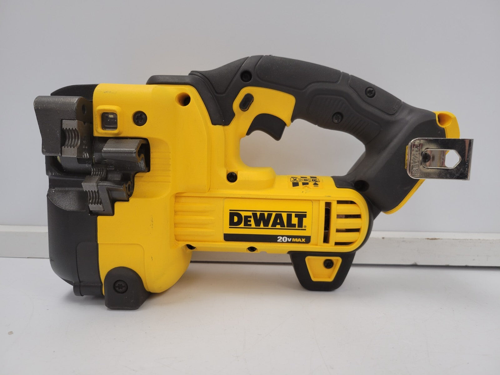 DEWALT DCS350 Cordless Threaded Rod Cutter - Heavy Duty Metal Cutting Tool for Construction & Electrical Work - Perfect for Pipe, Rebar & All-Thread Cutting