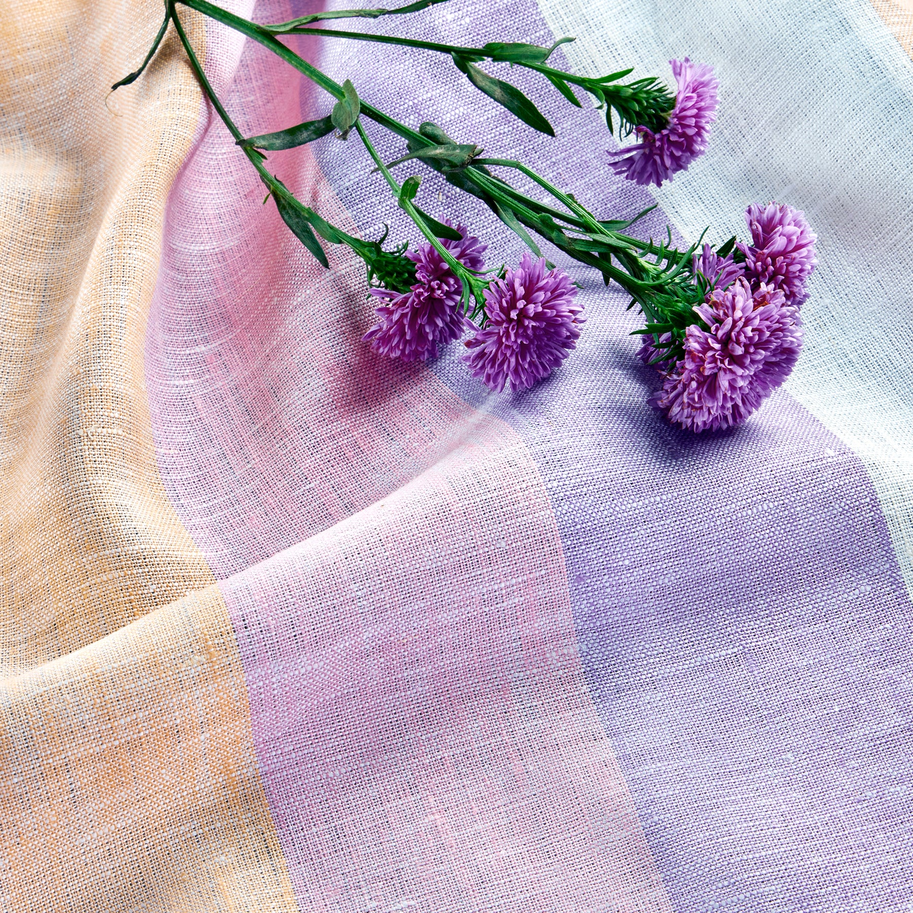 Stylish Gelato Stripe Table Throw - Soft & Durable Tablecloth for Dining Room, Kitchen, or Outdoor Picnic - Perfect for Parties & Home Decor
