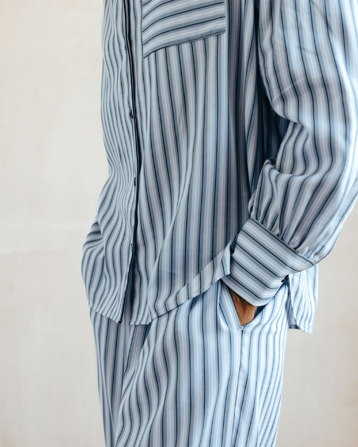 Organic Cotton Sateen Striped Long Sleeve Pajama Set for Women - Soft & Breathable Sleepwear - Blue - Perfect for Relaxing at Home & Cozy Nights