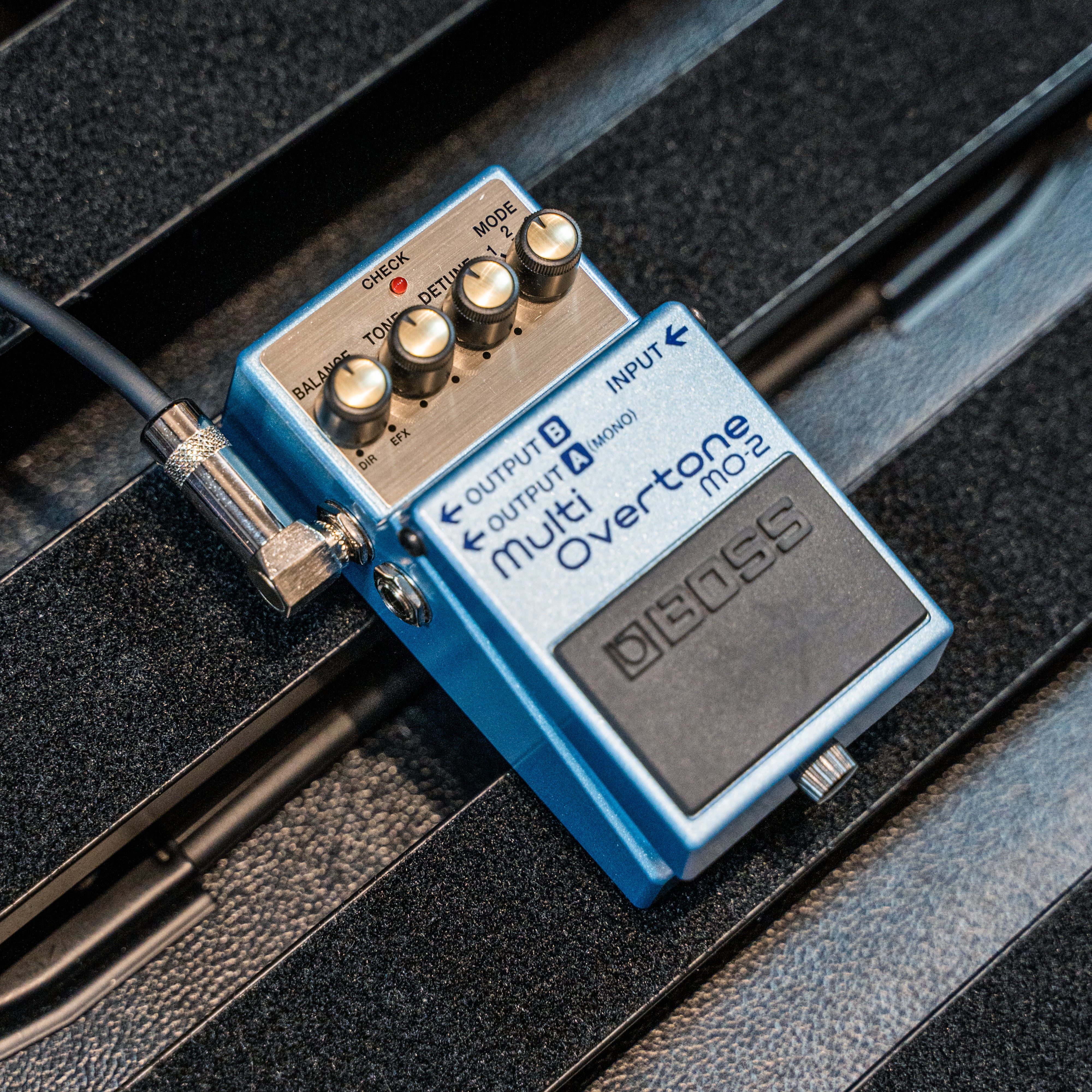 Boss MO-2 Multi Overtone Guitar Effects Pedal - Professional Polyphonic Octave & Harmony Effects for Guitarists - Perfect for Live Performances & Studio Recording