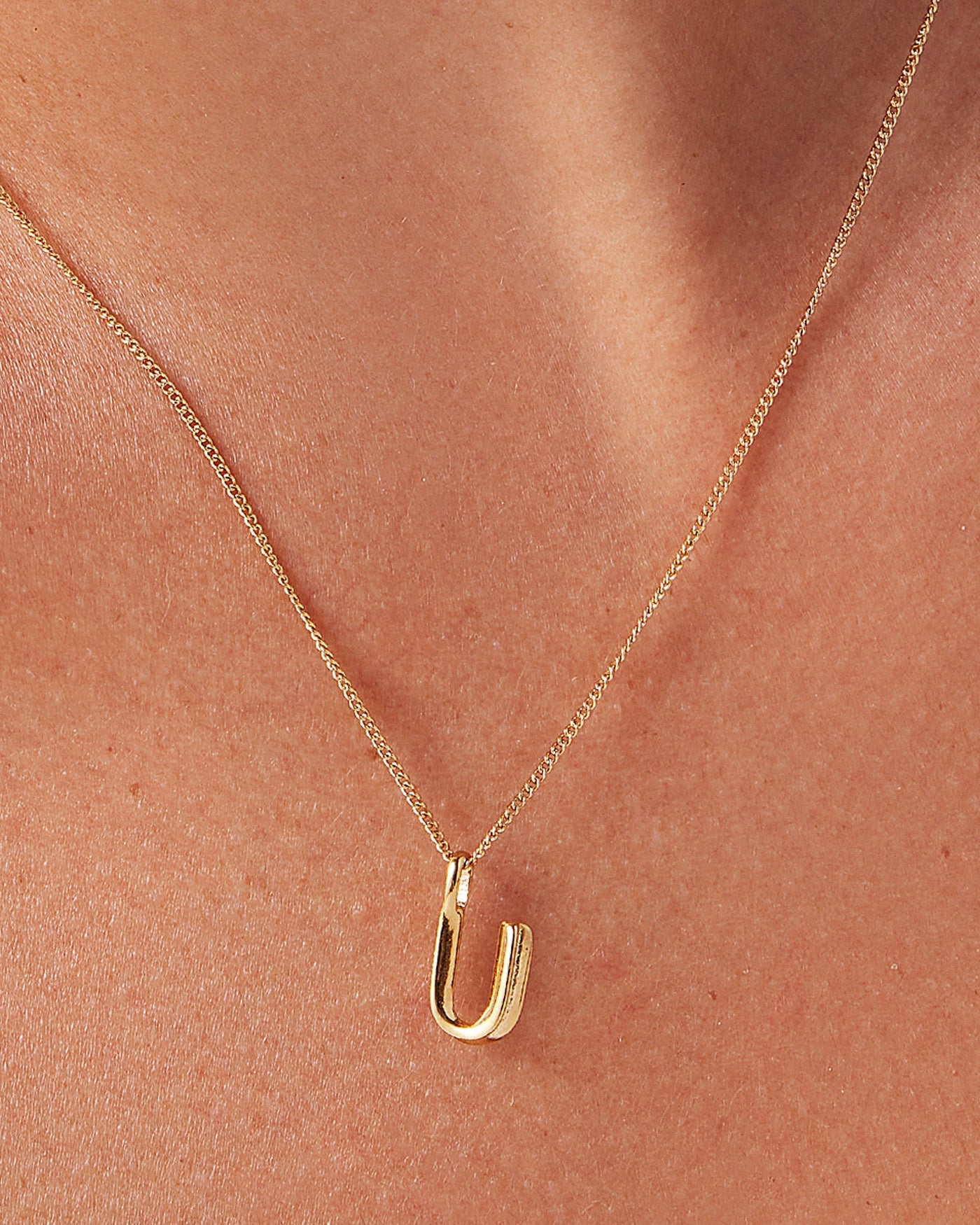 Personalized Monogram Necklace for Women - Custom Initial Pendant Jewelry Gift for Her - Perfect for Birthdays, Anniversaries & Everyday Elegance