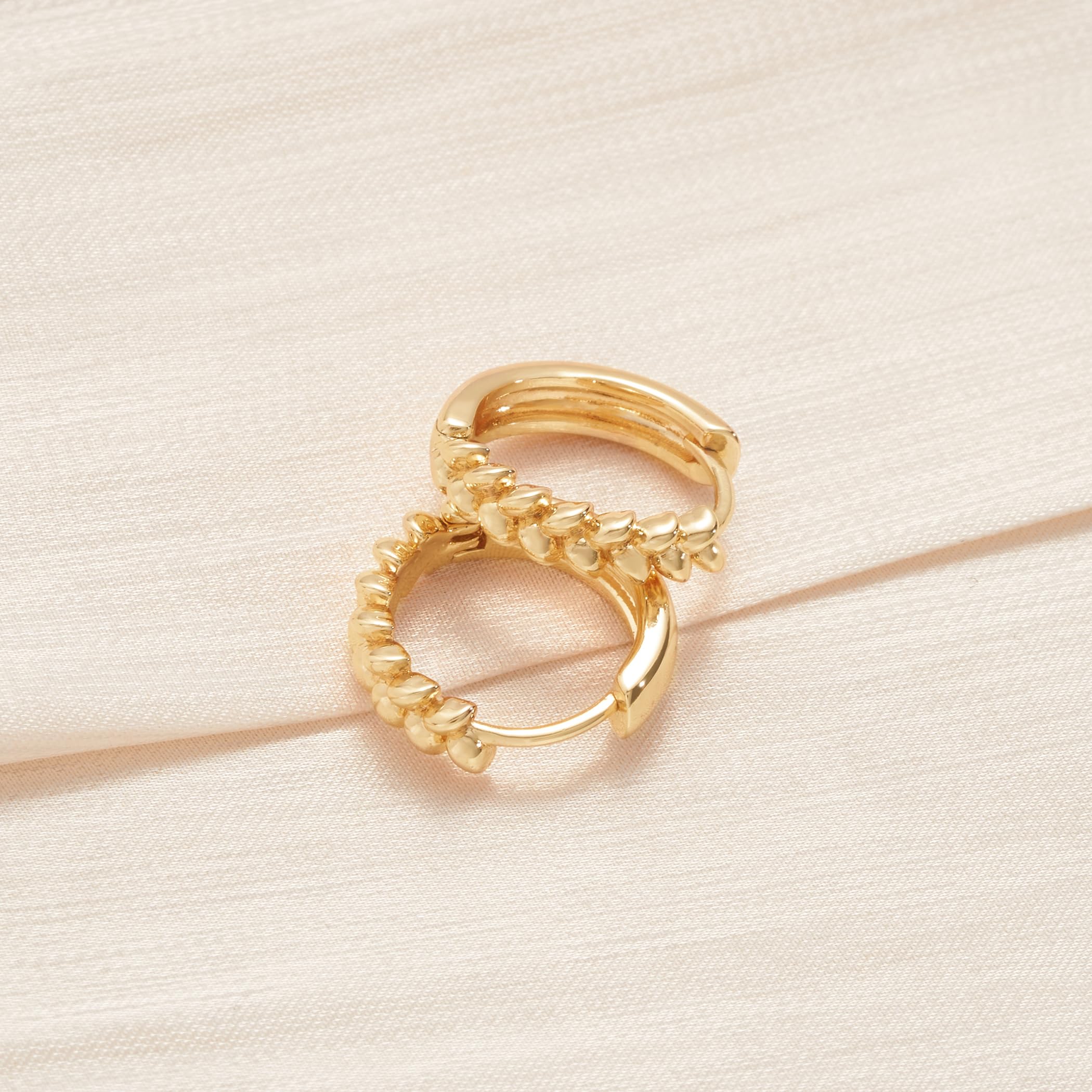 14K Gold Plated Huggie Hoop Earrings for Women - Hypoallergenic Twisted Chain Design, Hollow Out Fashion Jewelry - Perfect for Daily Wear, Office, Dating & Special Occasions