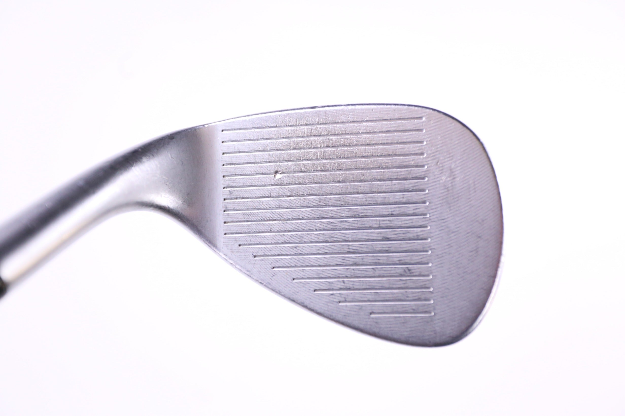 Used Cleveland CBX Gap Wedge 50° Stiff Flex Right Handed Golf Club - Perfect for Approach Shots & Short Game Improvement