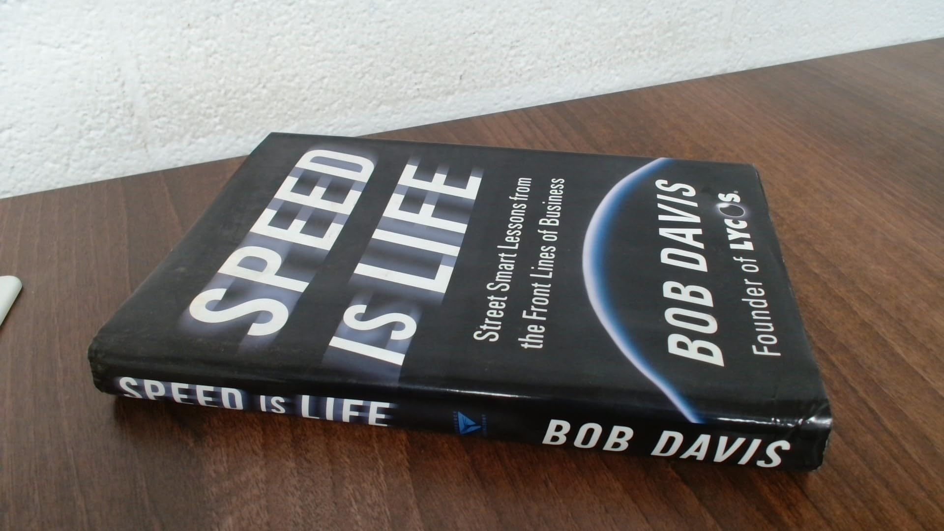 Speed is Life: Street Smart Business Lessons for Entrepreneurs & Startups - Boost Productivity & Success in Fast-Paced Markets