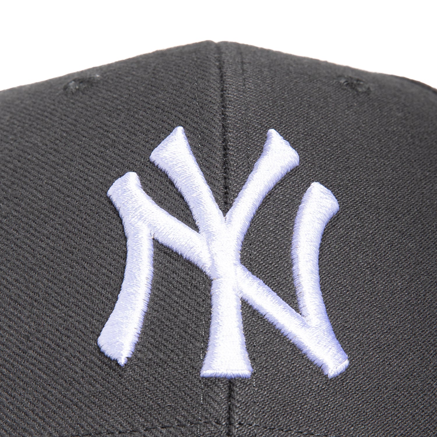 New York Yankees MVP Adjustable Baseball Cap - Graphite & White - Official 47 Brand Hat for Men & Women - Perfect for Games, Outdoor Sports & Casual Wear