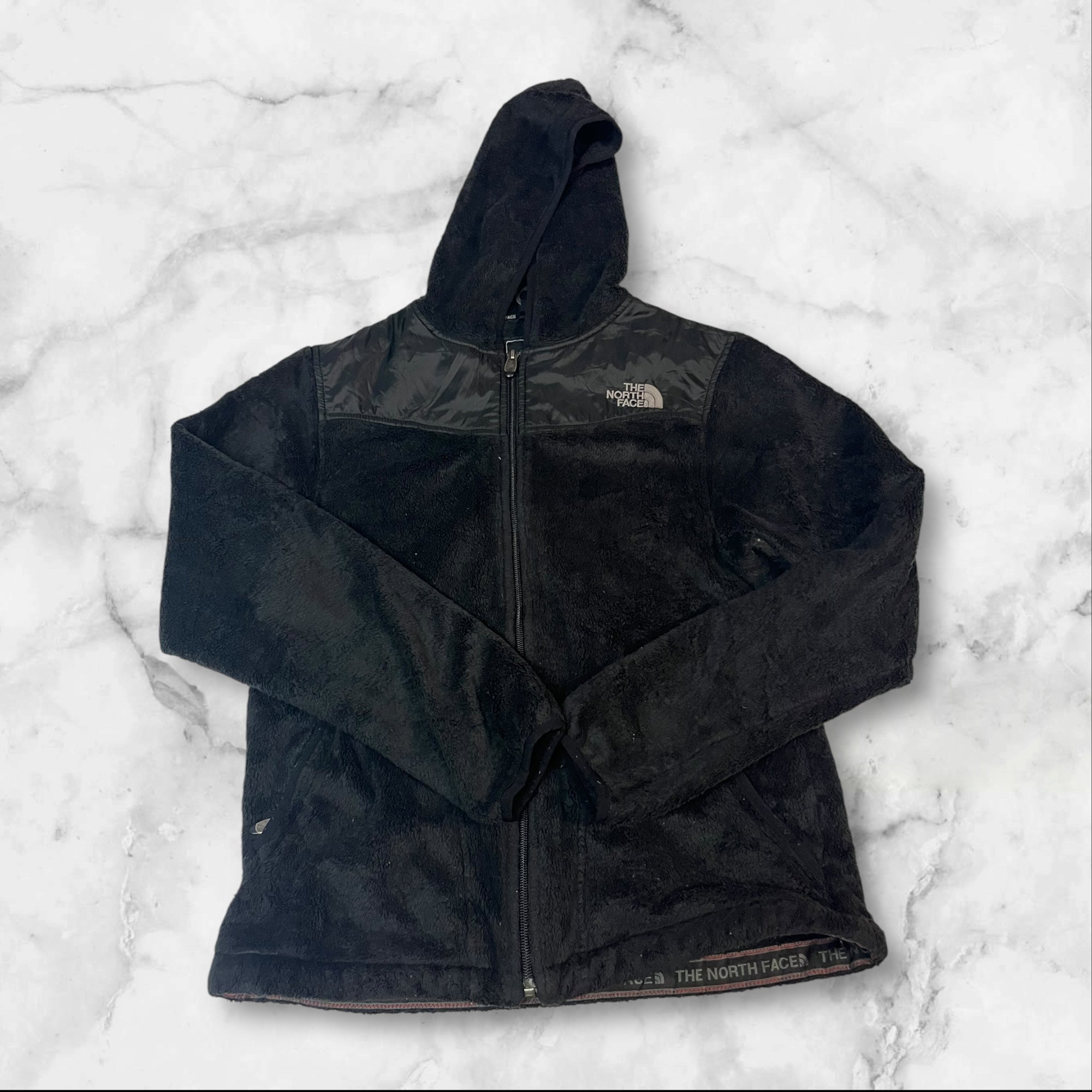 Vintage The North Face Women's Jacket - Size M (Fits S) - Model 1472 | Perfect for Outdoor Adventures, Hiking & Winter Fashion
