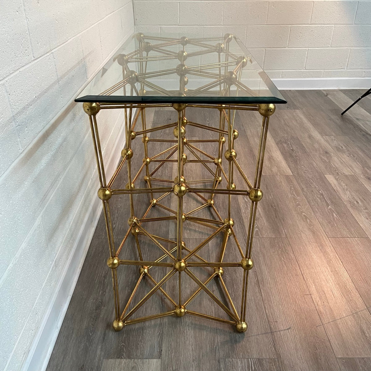 Modern Glass Top Console Table with Gold Geodesic Base - Elegant Entryway & Living Room Furniture for Home Decor