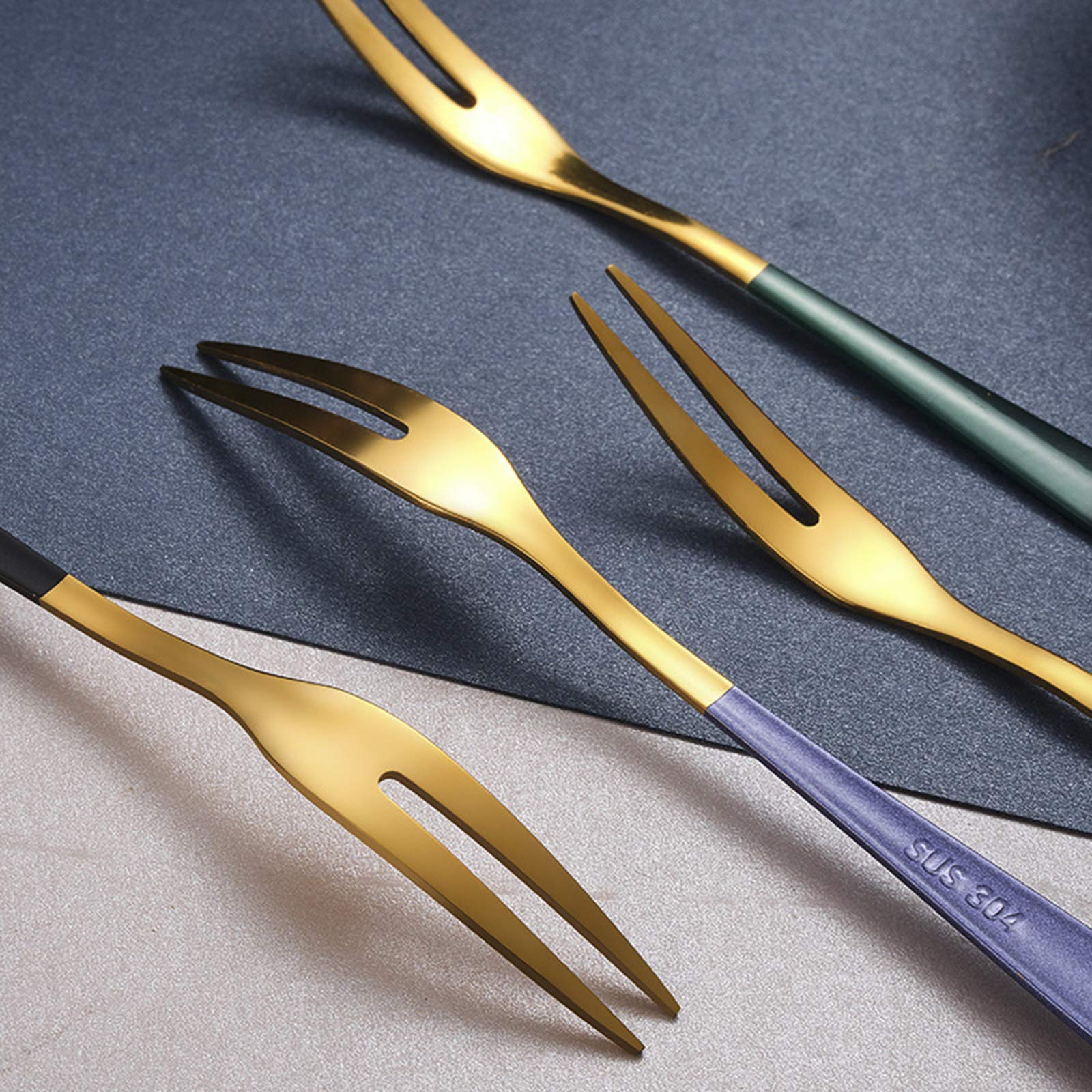 Premium Stainless Steel Dessert Forks Set - 4-Pack Mirror Polished Small Pastry Forks for Cake, Fruit Salad, Appetizers | Food-Grade Silverware for Home, Kitchen, Party | Dishwasher Safe & Reusable | Perfect for Wedding Buffets, Afternoon Tea, and Catering Events