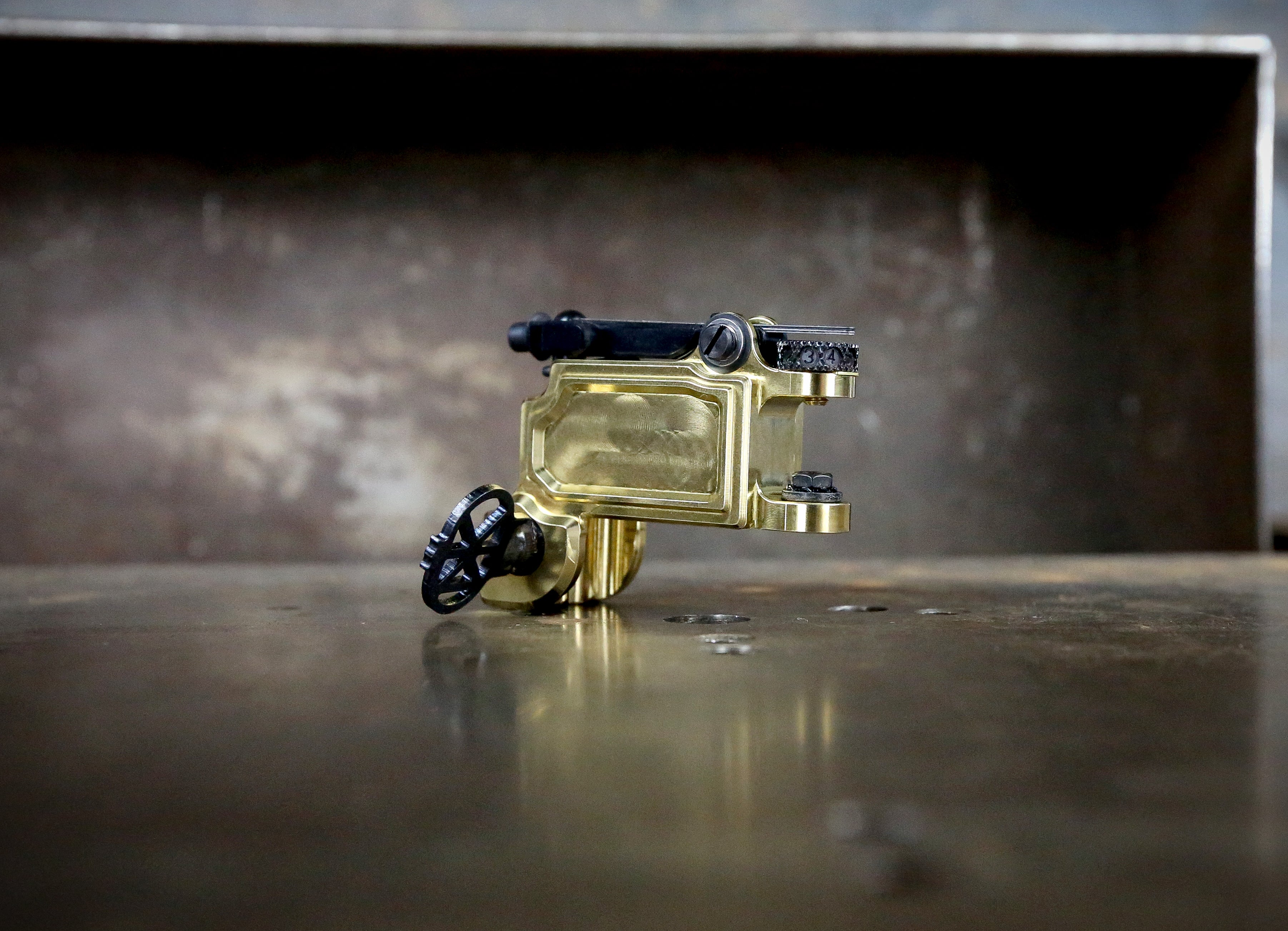 Dan Kubin Mojobox V2.2 Polished Brass - Premium Handmade Jewelry Box for Necklaces, Rings & Watches - Perfect Gift for Her & Home Decor