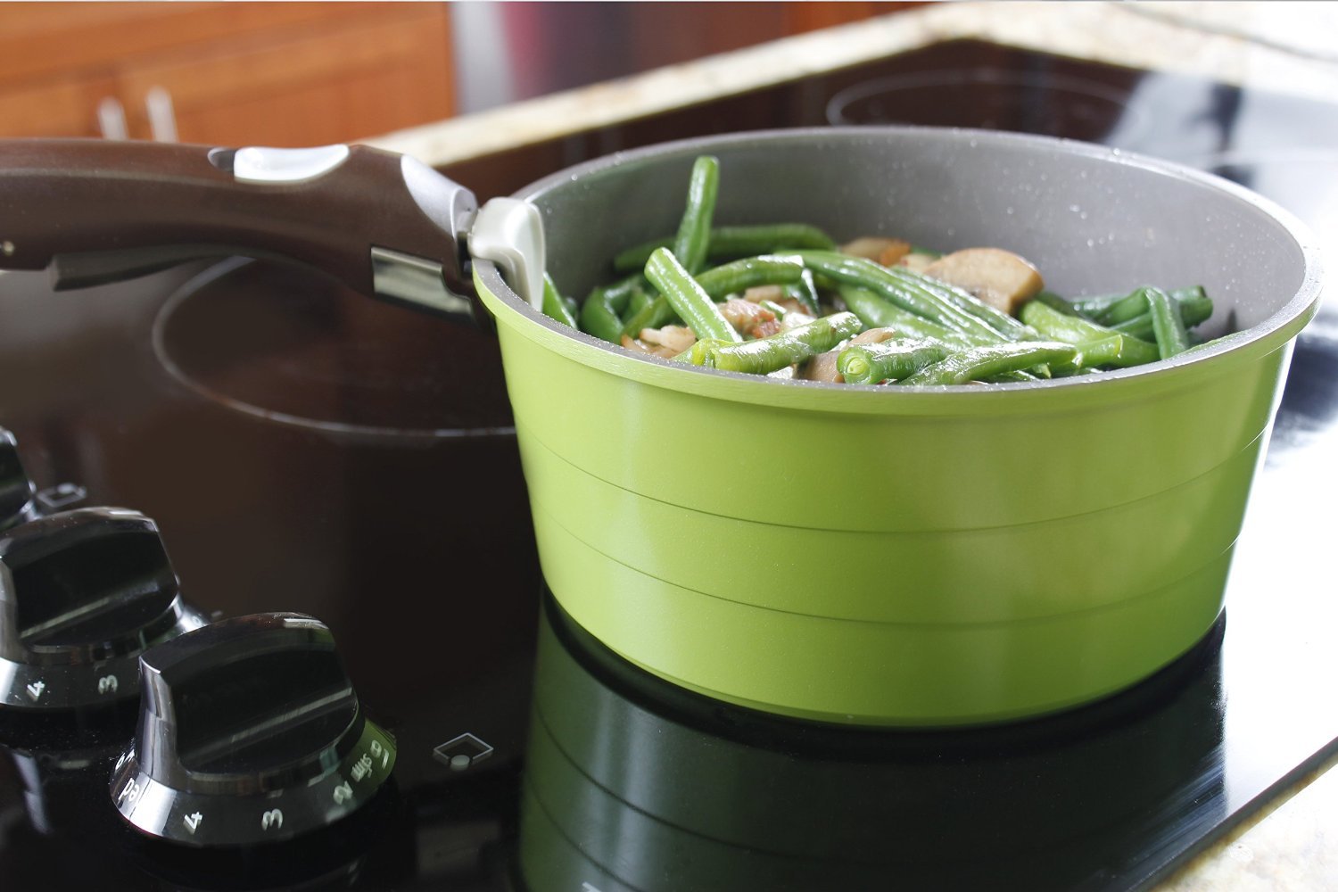 Neoflam Midas 9-Piece Nonstick Ceramic Cookware Set - PFOA Free Pots and Pans with Saucepan, Frying Pan & Oven-Safe Pot | Includes Tempered Glass Lids & Detachable Handle for Space Saving | Ideal for Small Kitchens, Apartments & Everyday Cooking