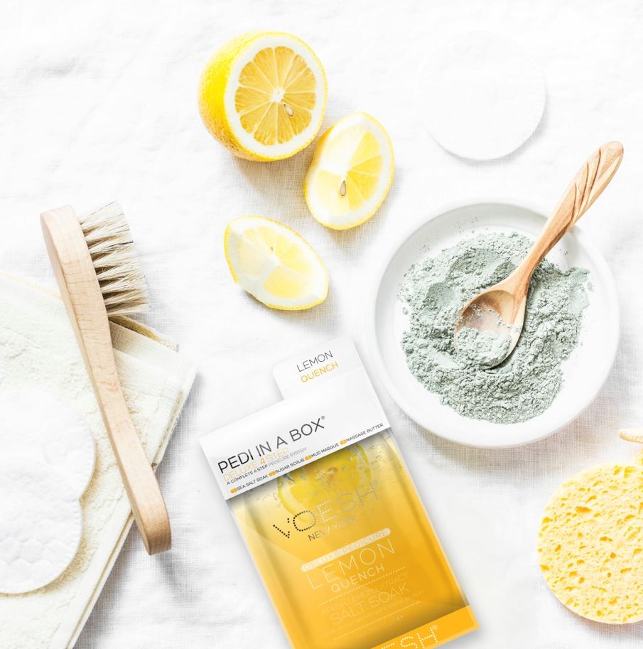 Voesh Pedi in a Box Lemon Quench - Exfoliating Foot Peel Mask for Soft & Smooth Feet - At-Home Spa Treatment for Cracked Heels & Calluses - Perfect for Self-Care & Relaxation