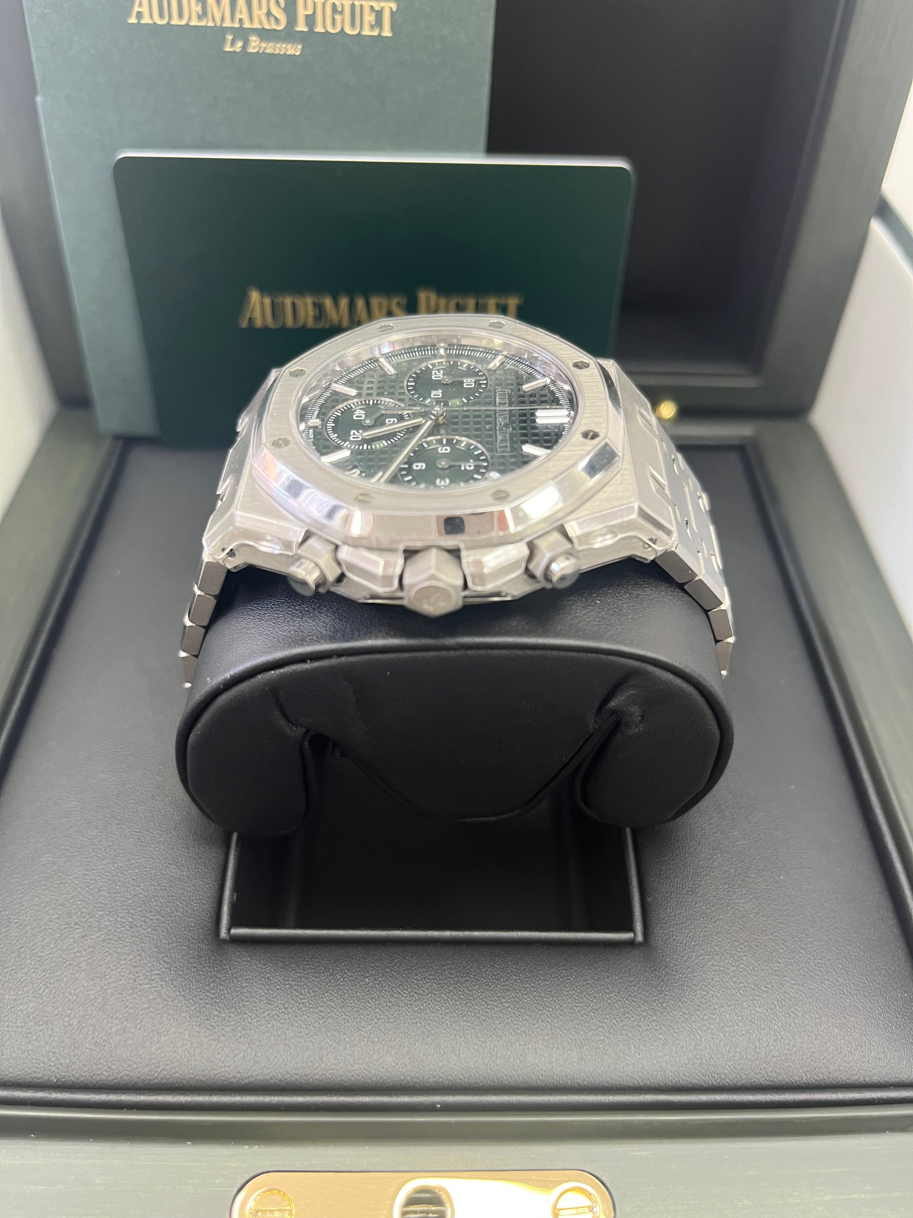 Audemars Piguet Royal Oak Selfwinding Chronograph 50th Anniversary Watch - 41mm Stainless Steel Case, Green Dial, Steel Bracelet (Ref 26240ST.OO.1320ST.04) | Luxury Sports Watch for Men, Perfect for Business Meetings, Special Occasions & Watch Collectors