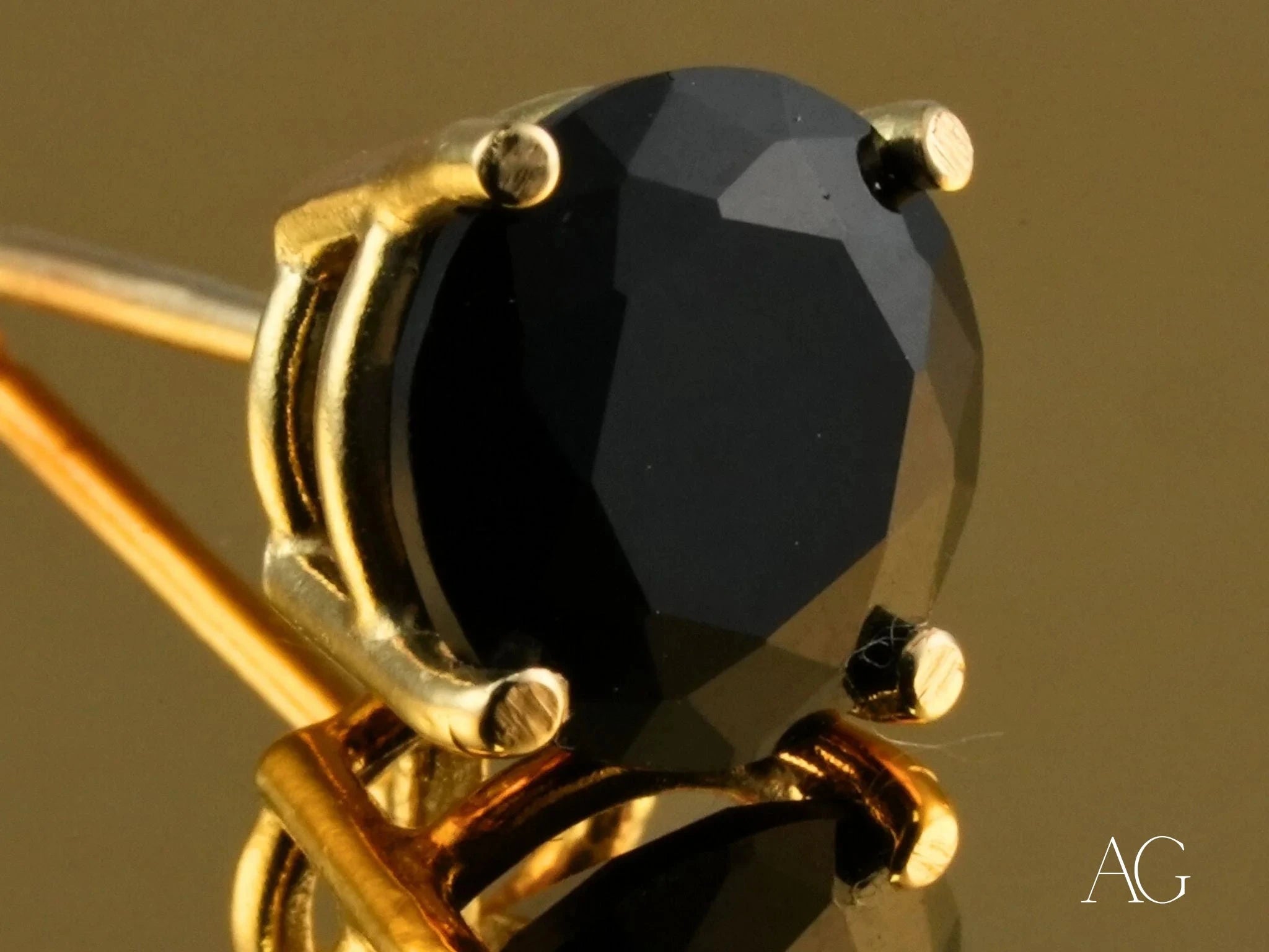 18K Gold Black Onyx Stud Earrings for Women - Elegant Noir Jewelry Gift for Birthday, Anniversary & Special Occasions - Perfect for Evening Parties, Weddings & Formal Events