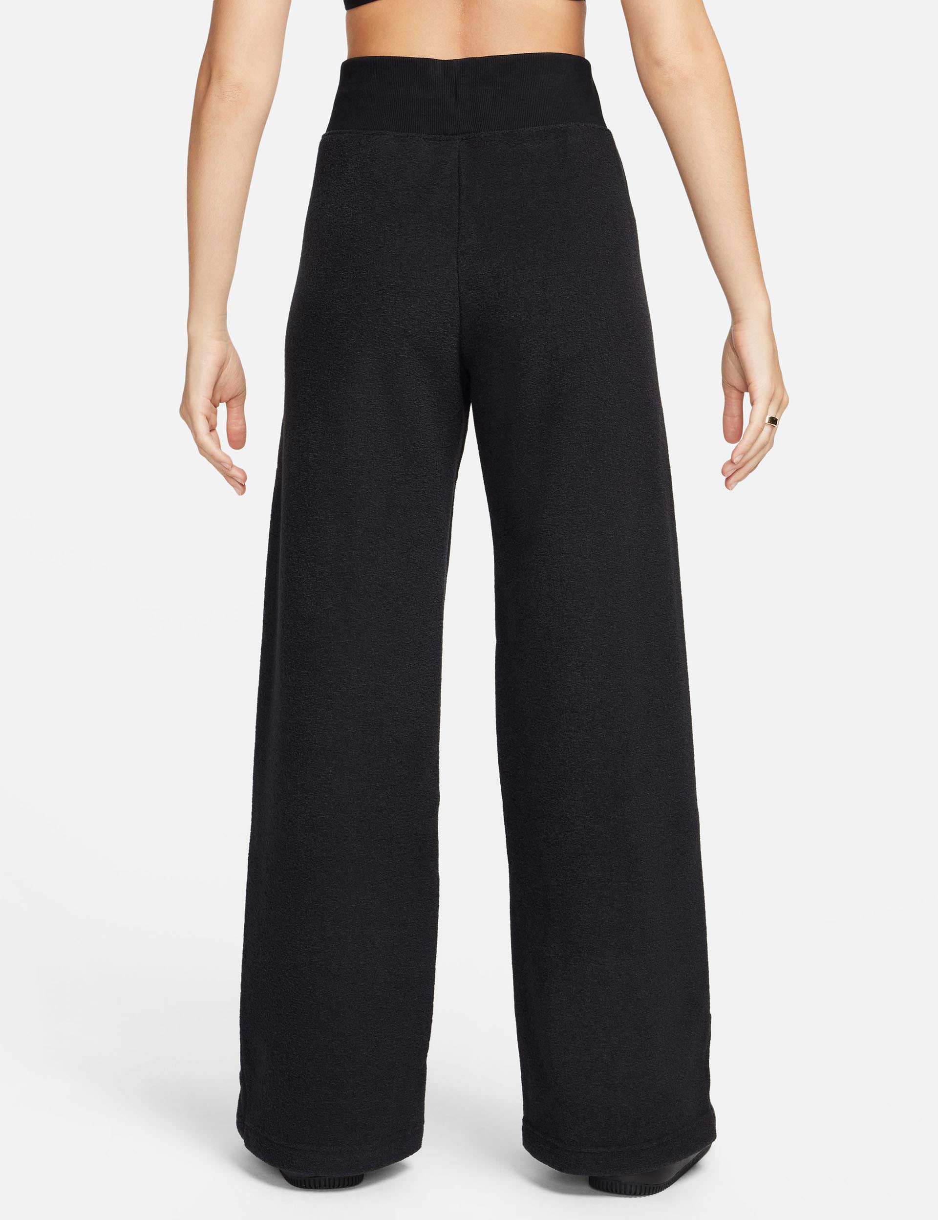 Phoenix Plush Wide Leg Fleece Sweatpants for Women - Soft Athletic Lounge Pants in Black/Sail | Comfortable Sportswear for Yoga, Running & Casual Wear