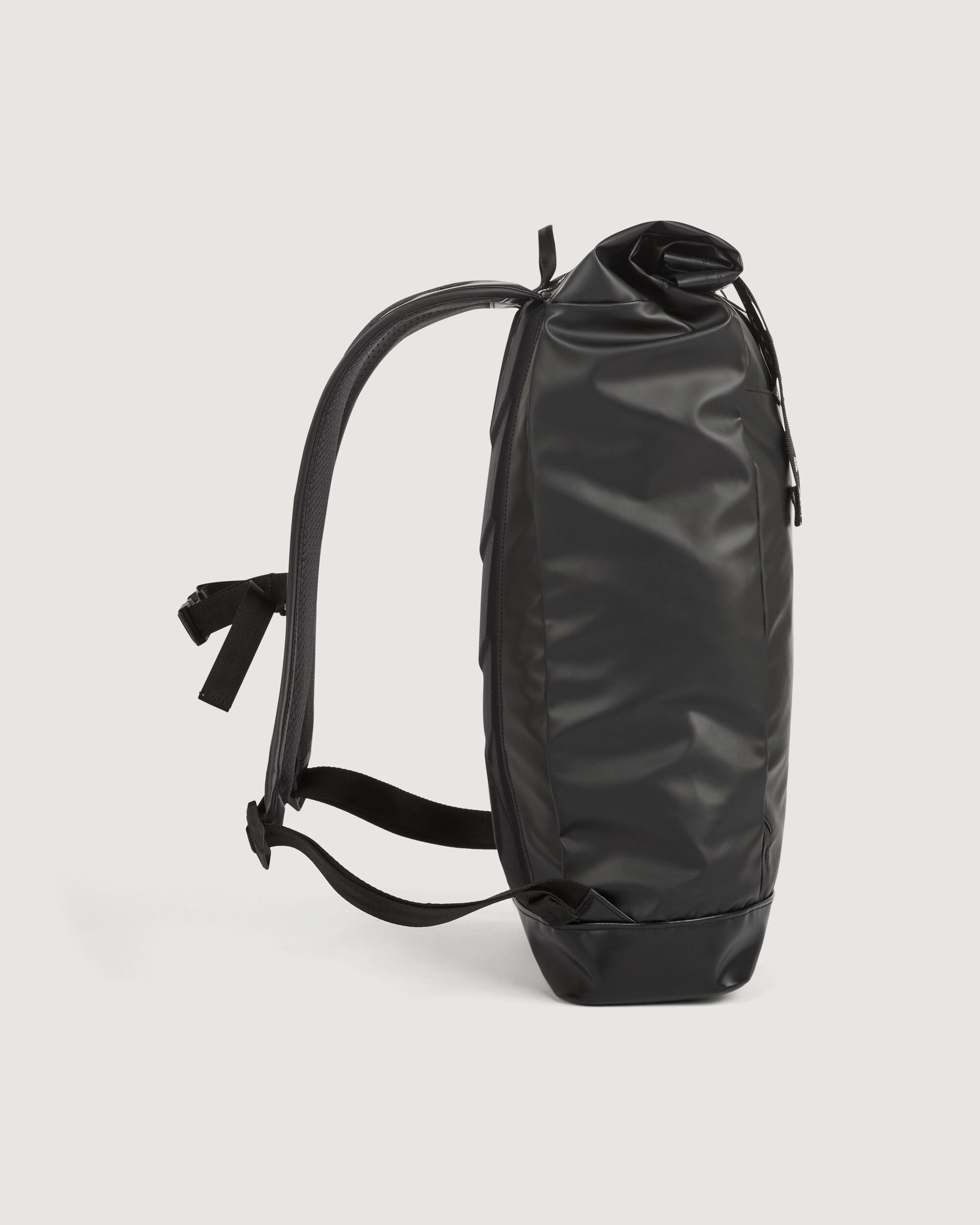 Amphi Roll Top 18L Waterproof Backpack - Black Stingray Color for Hiking, Travel & Outdoor Adventures