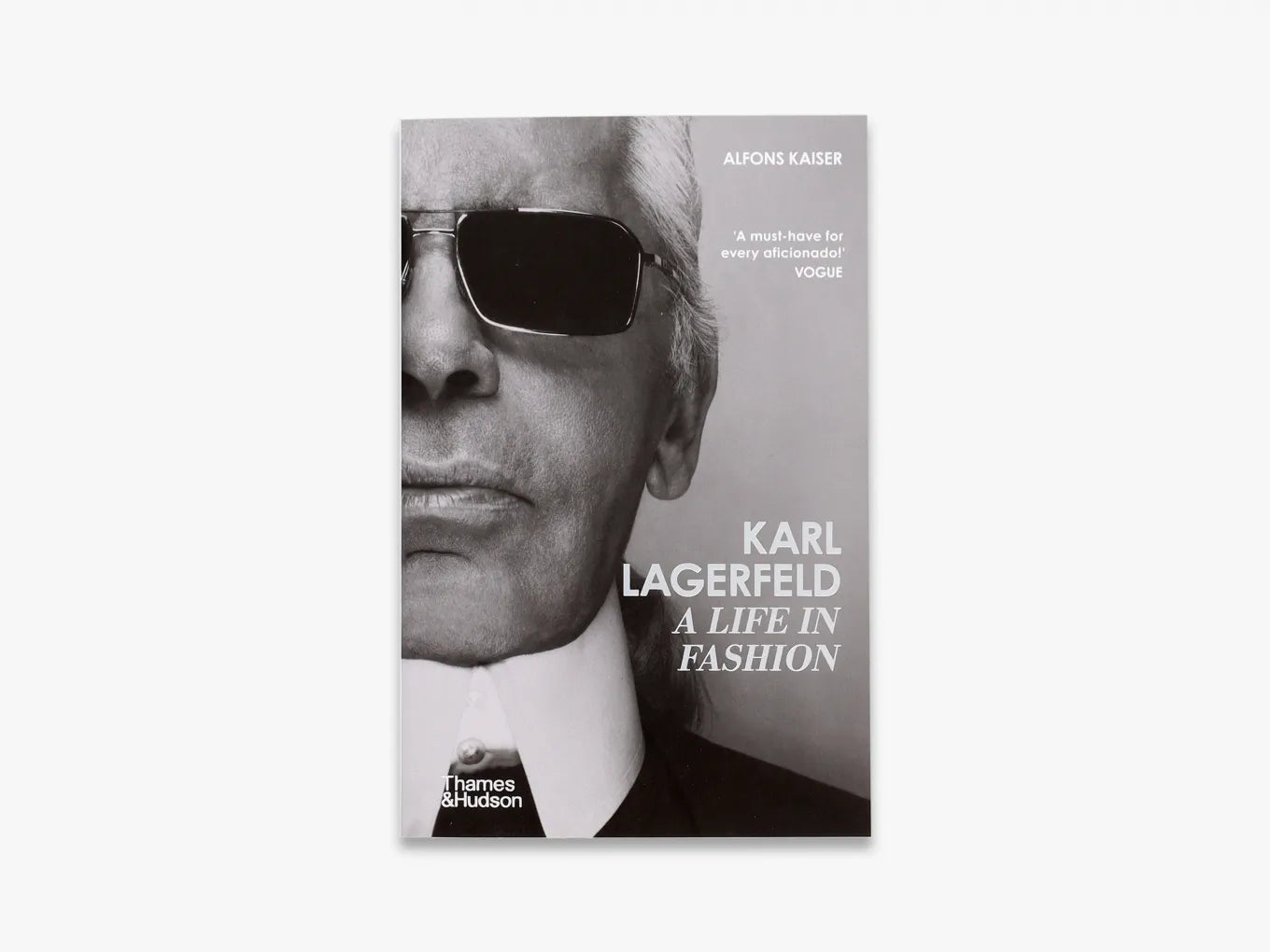 Karl Lagerfeld: A Life in Fashion - Biography of the Iconic Designer | Fashion History & Legacy | Perfect for Fashion Enthusiasts & Collectors