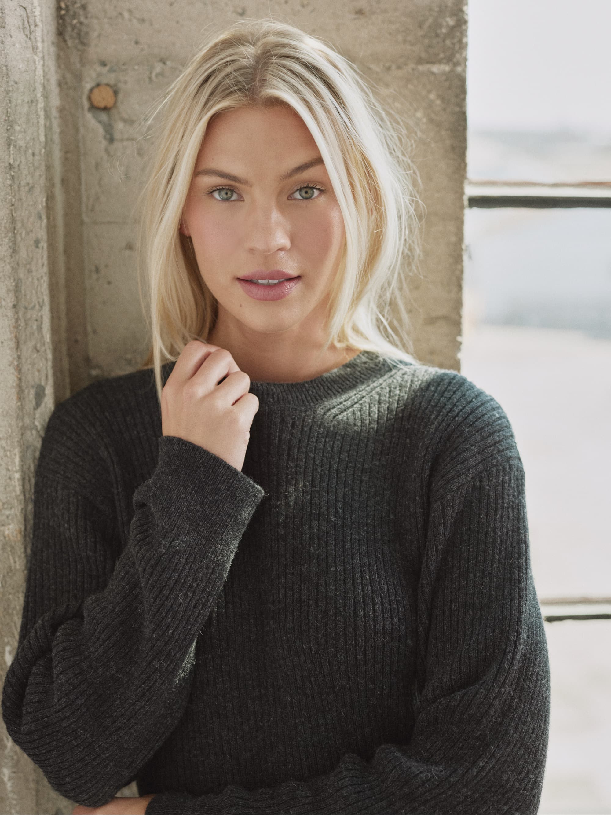 Alpaca Ribbed Sweater for Women - Soft & Warm Winter Knit Pullover - Perfect for Casual Outfits & Cold Weather
